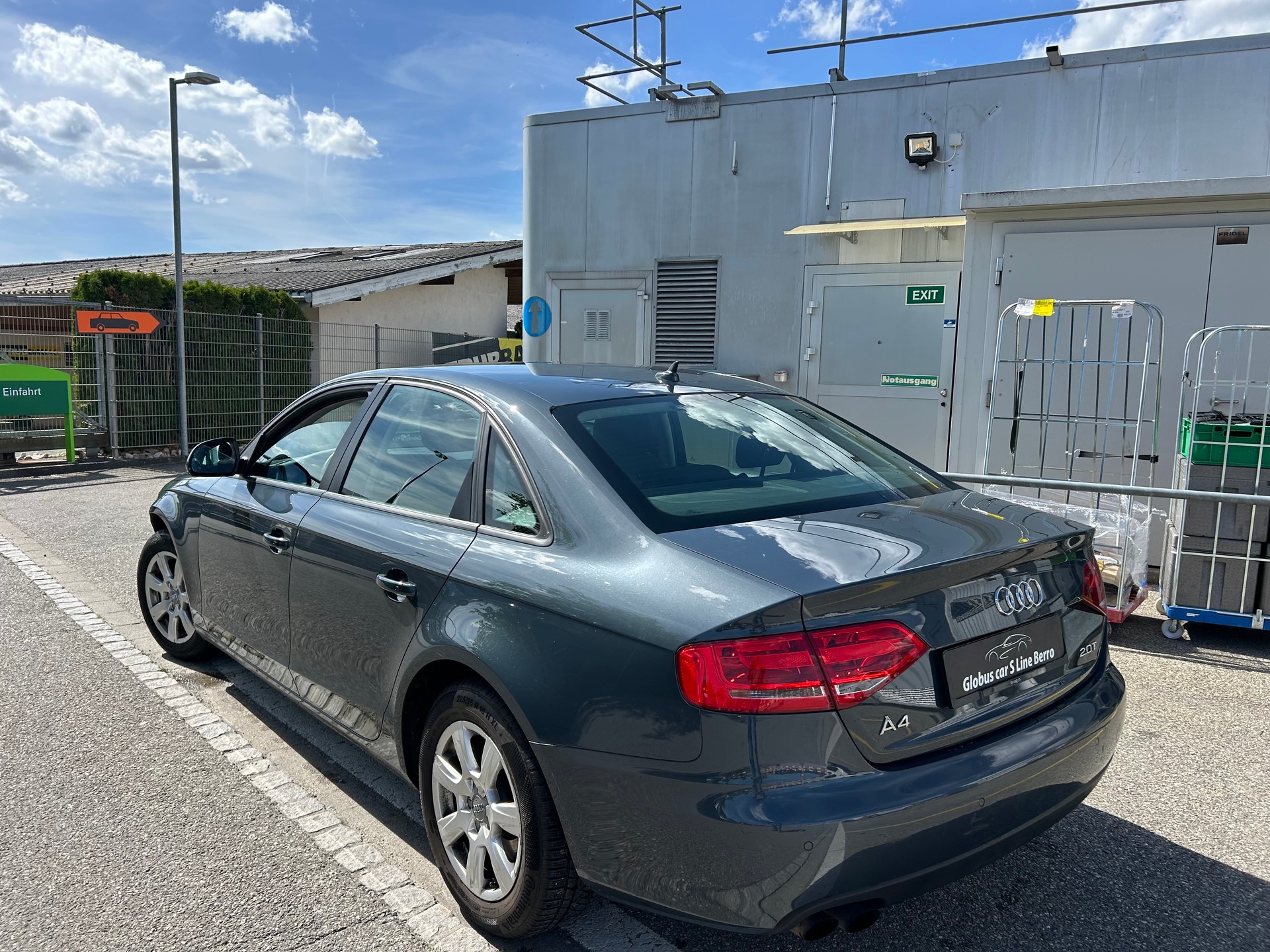 AUDI A4 Limousine 2.0 TFSI-image-6
