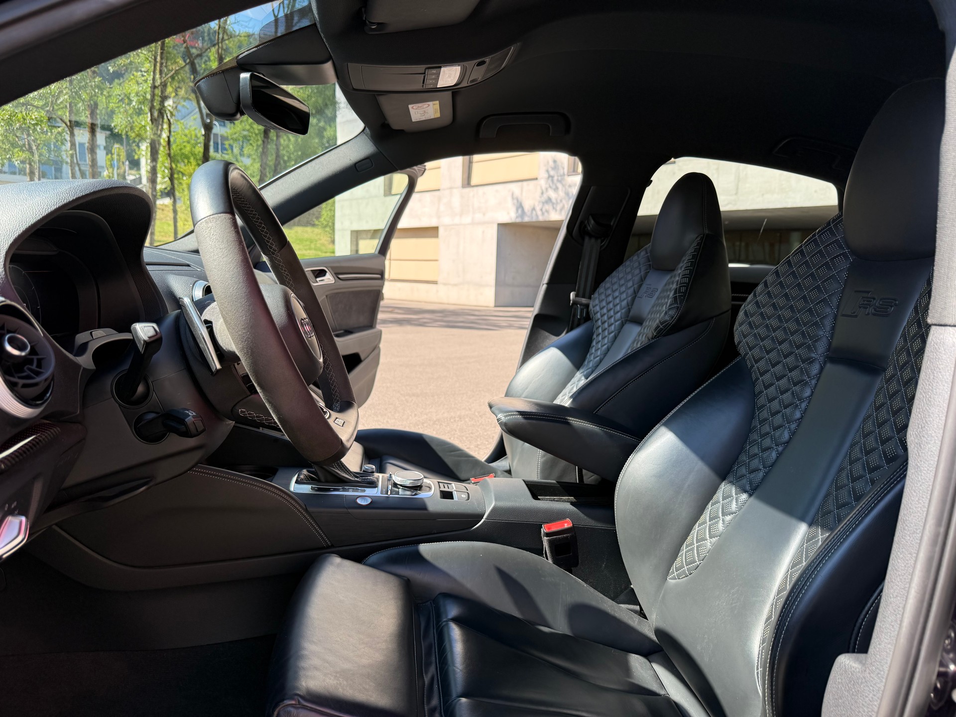 AUDI RS3 2.5 TFSI quattro S-Tronic-image-6