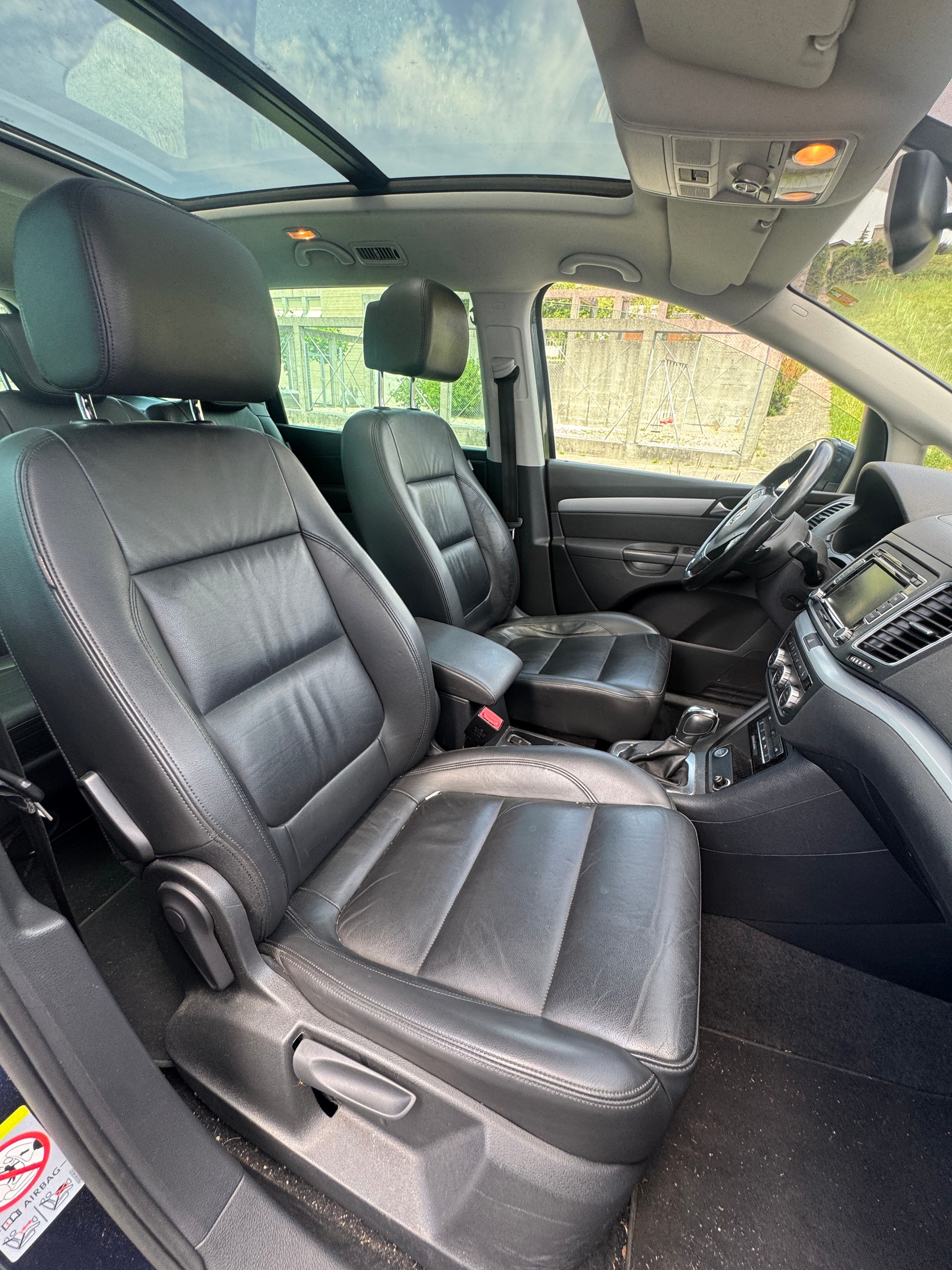 VW Sharan 2.0 TDI BMT Comfortline DSG-image-10