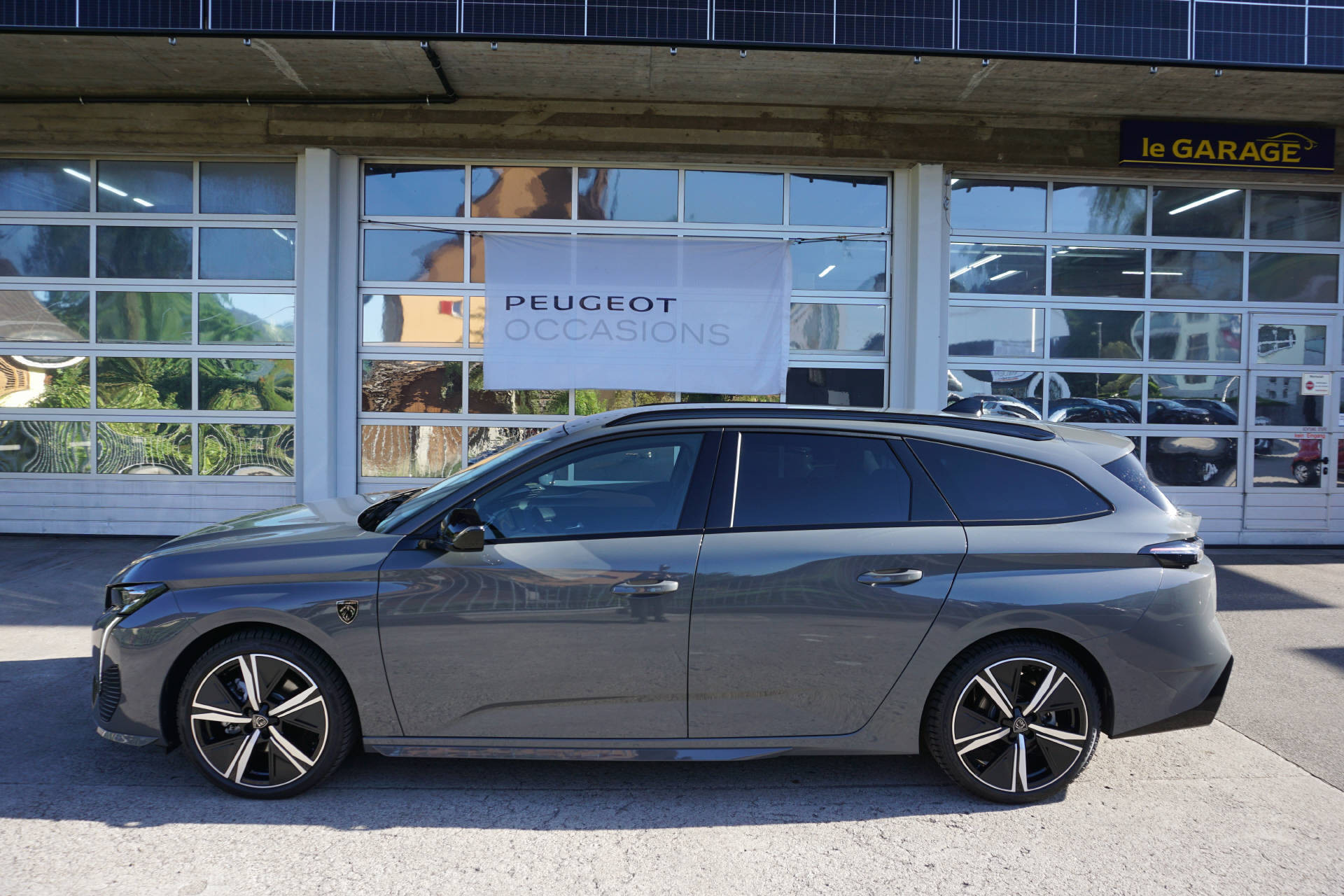 PEUGEOT 308 SW 1.2 Hybrid GT-image-3