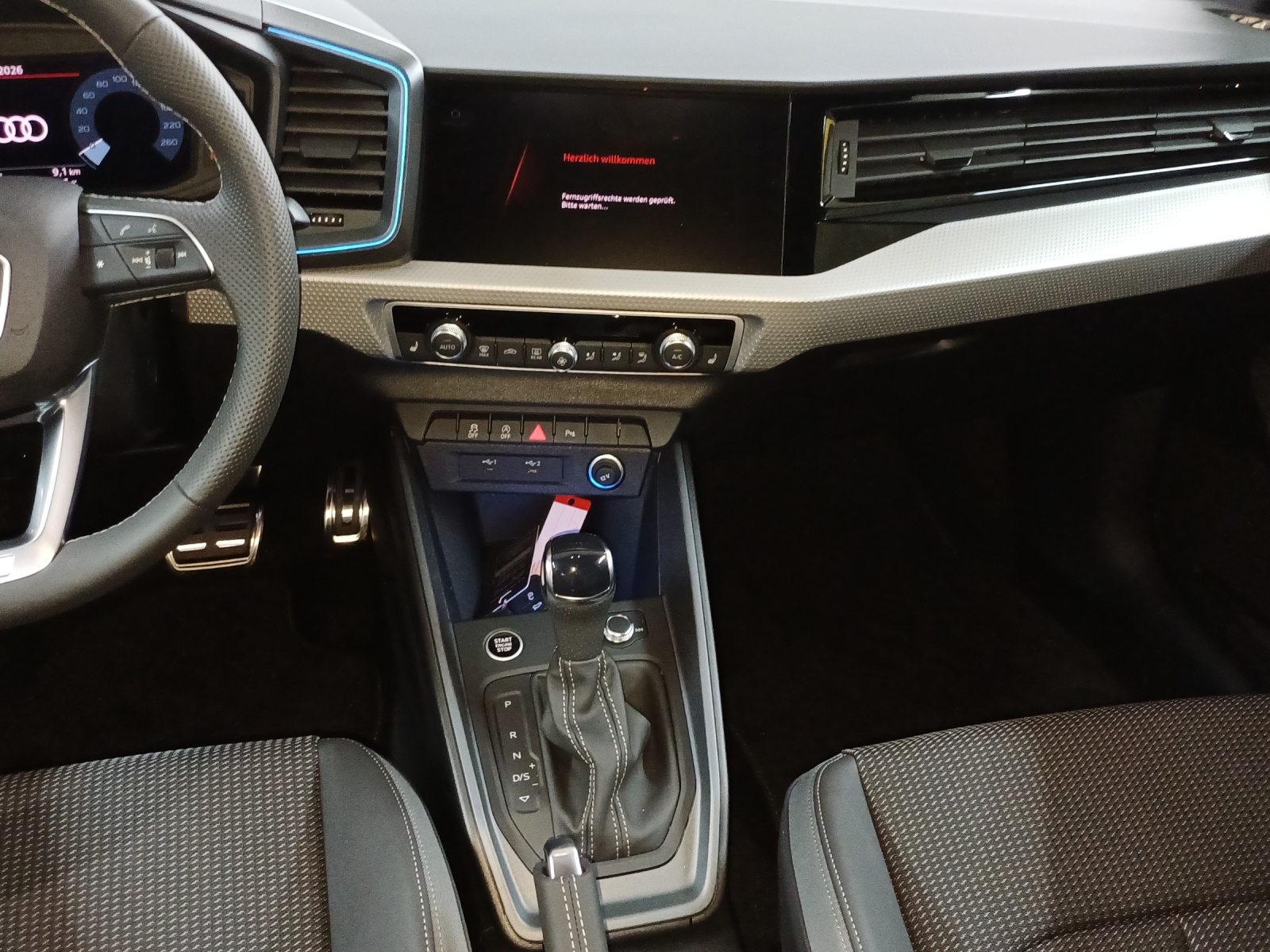 AUDI A1 Sportback 30 TFSI S Line S-tronic-image-10