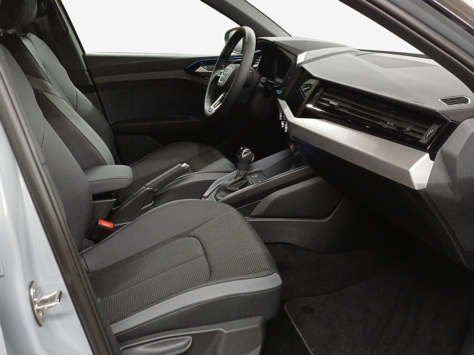 AUDI A1 Sportback 30 TFSI S Line S-tronic-image-13