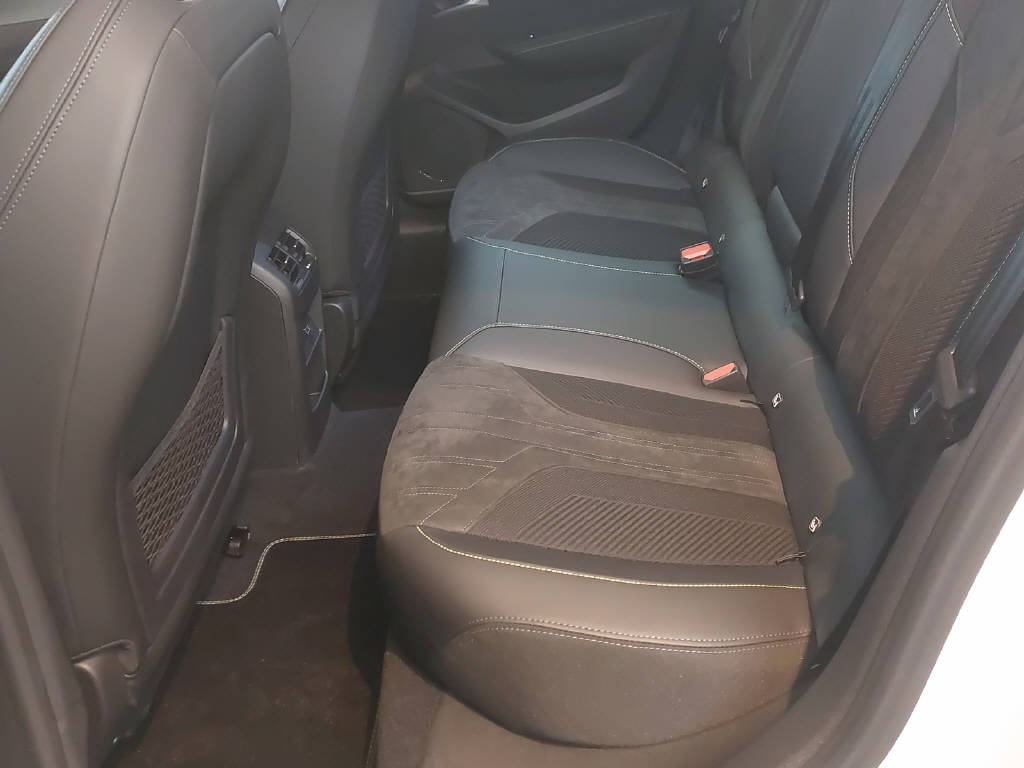 PEUGEOT 308 1.2 Hybrid GT-image-7