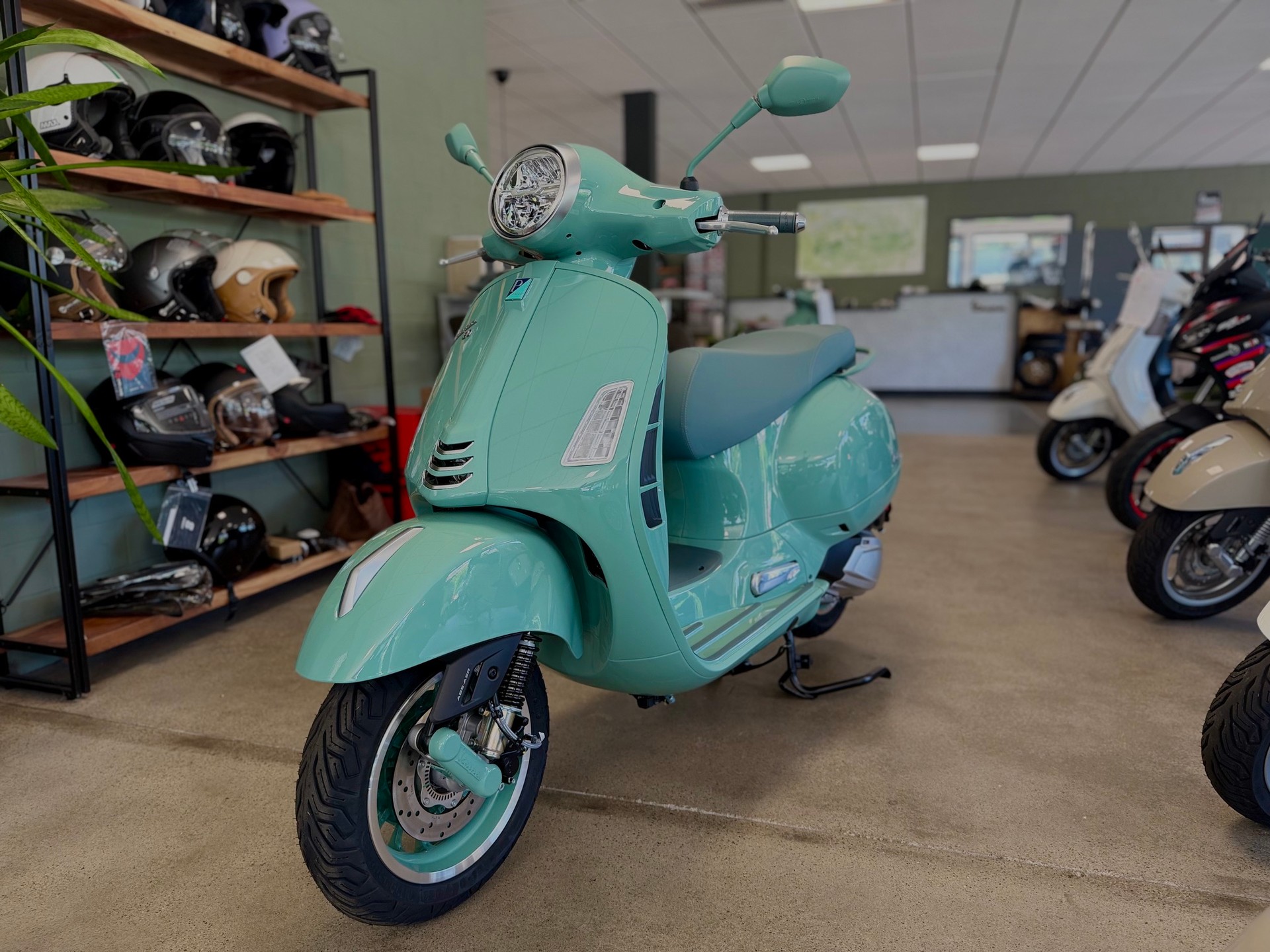 PIAGGIO 80th E5+ Edition-image-4