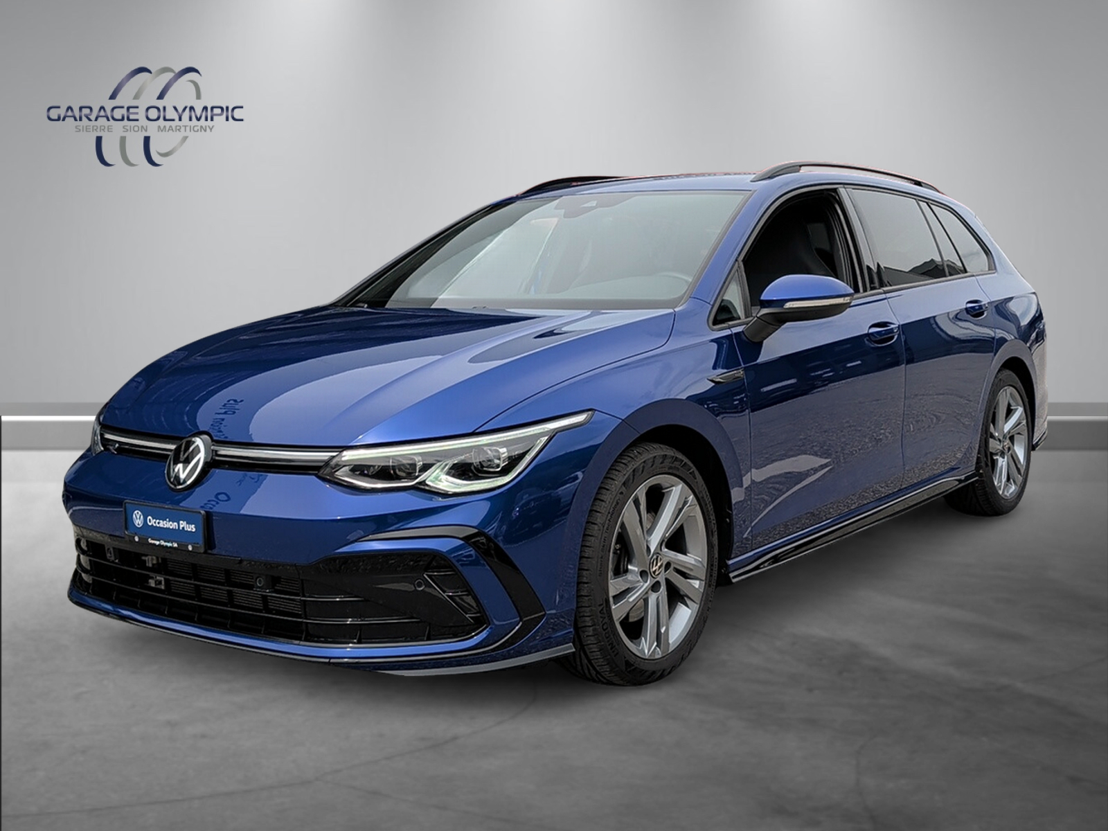 VW Golf Variant 2.0 TSI R-Line DSG 4Motion-image-0