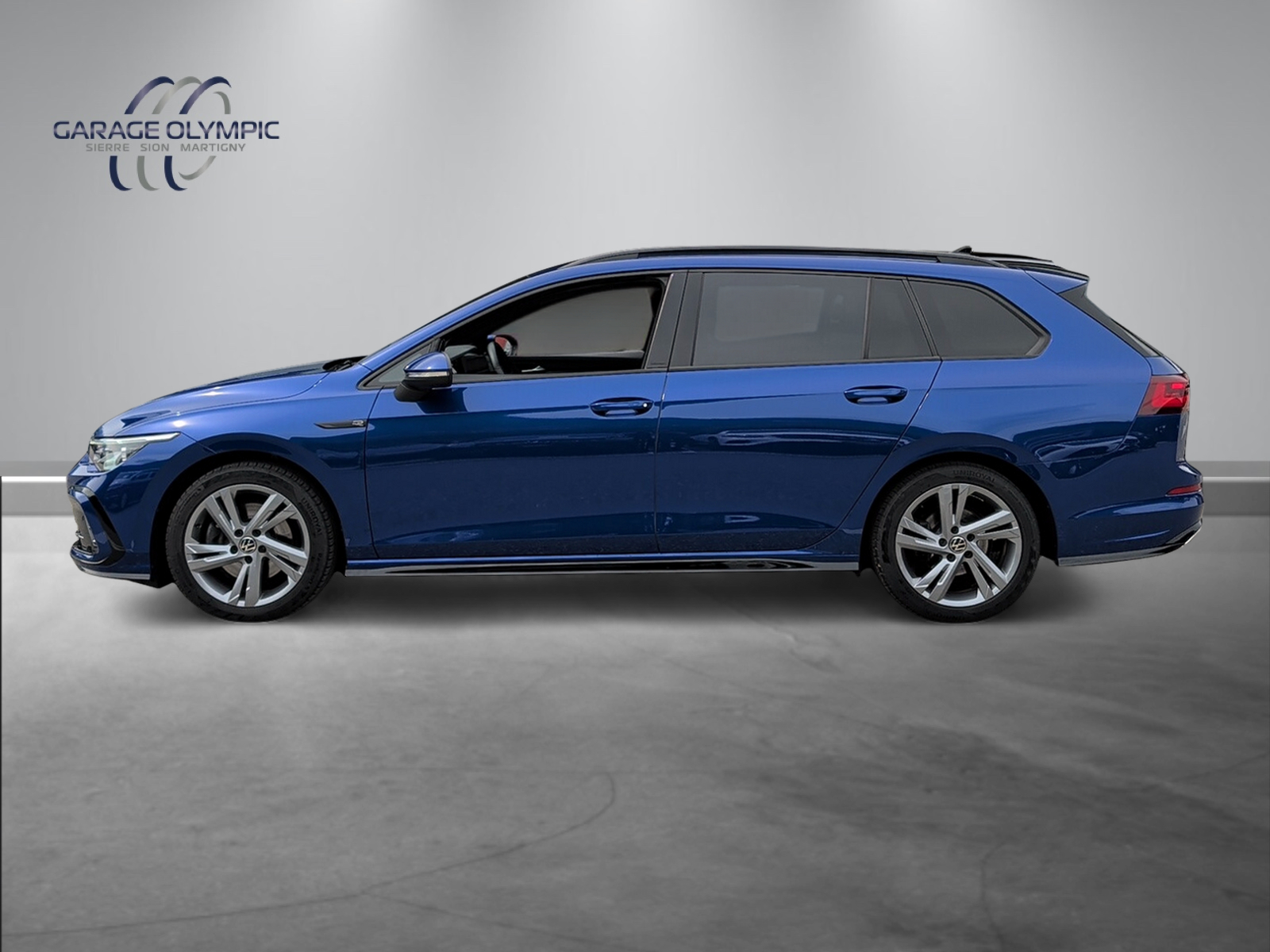 VW Golf Variant 2.0 TSI R-Line DSG 4Motion-image-4