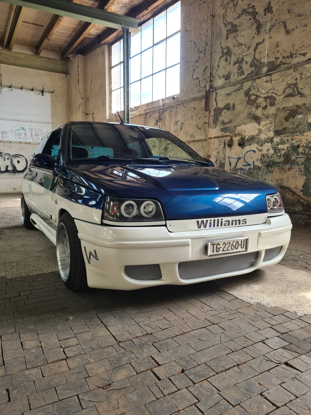 RENAULT Clio 2.0 16V Williams-image-0