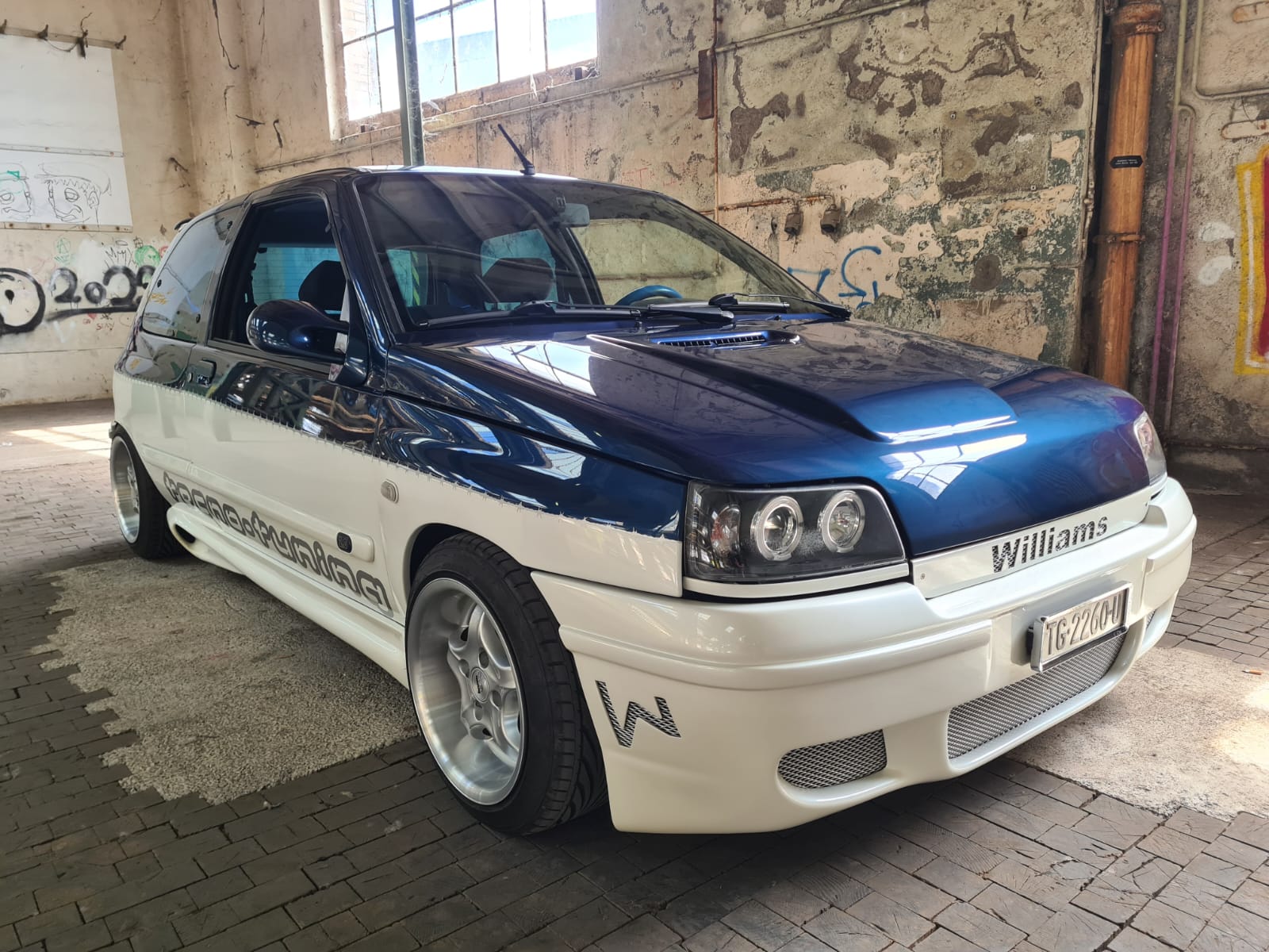 RENAULT Clio 2.0 16V Williams-image-10