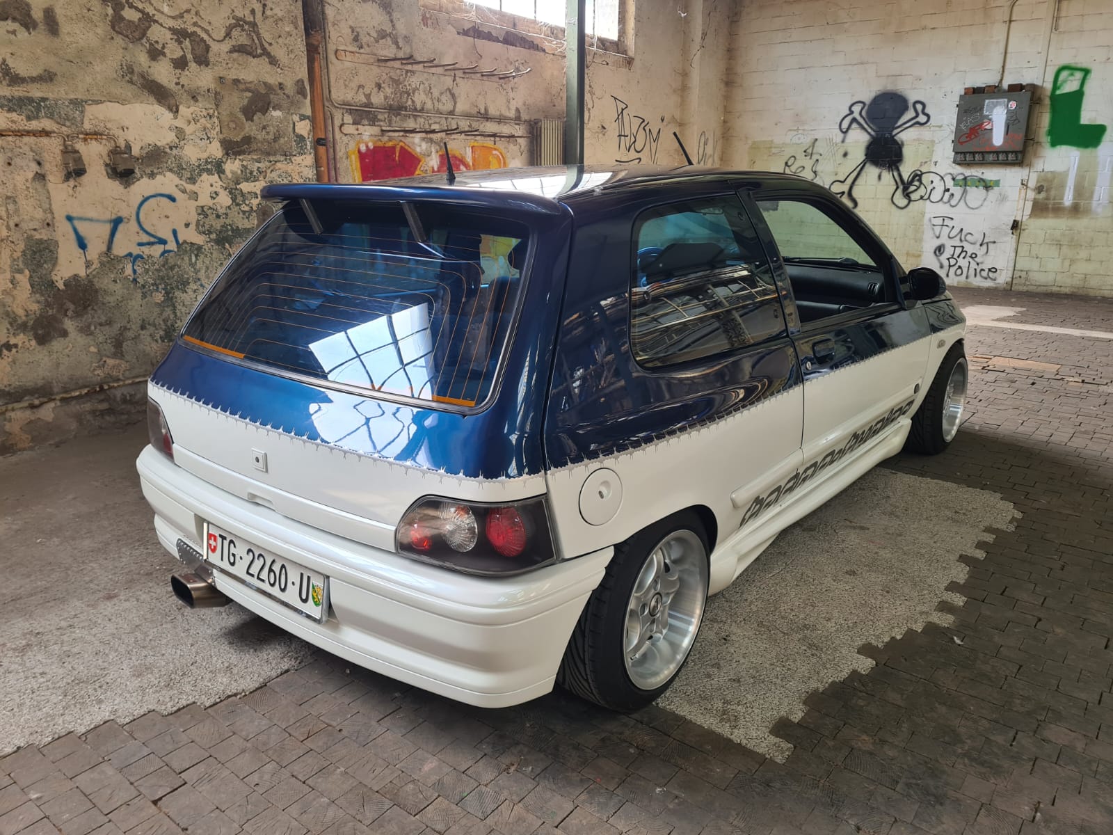 RENAULT Clio 2.0 16V Williams-image-2