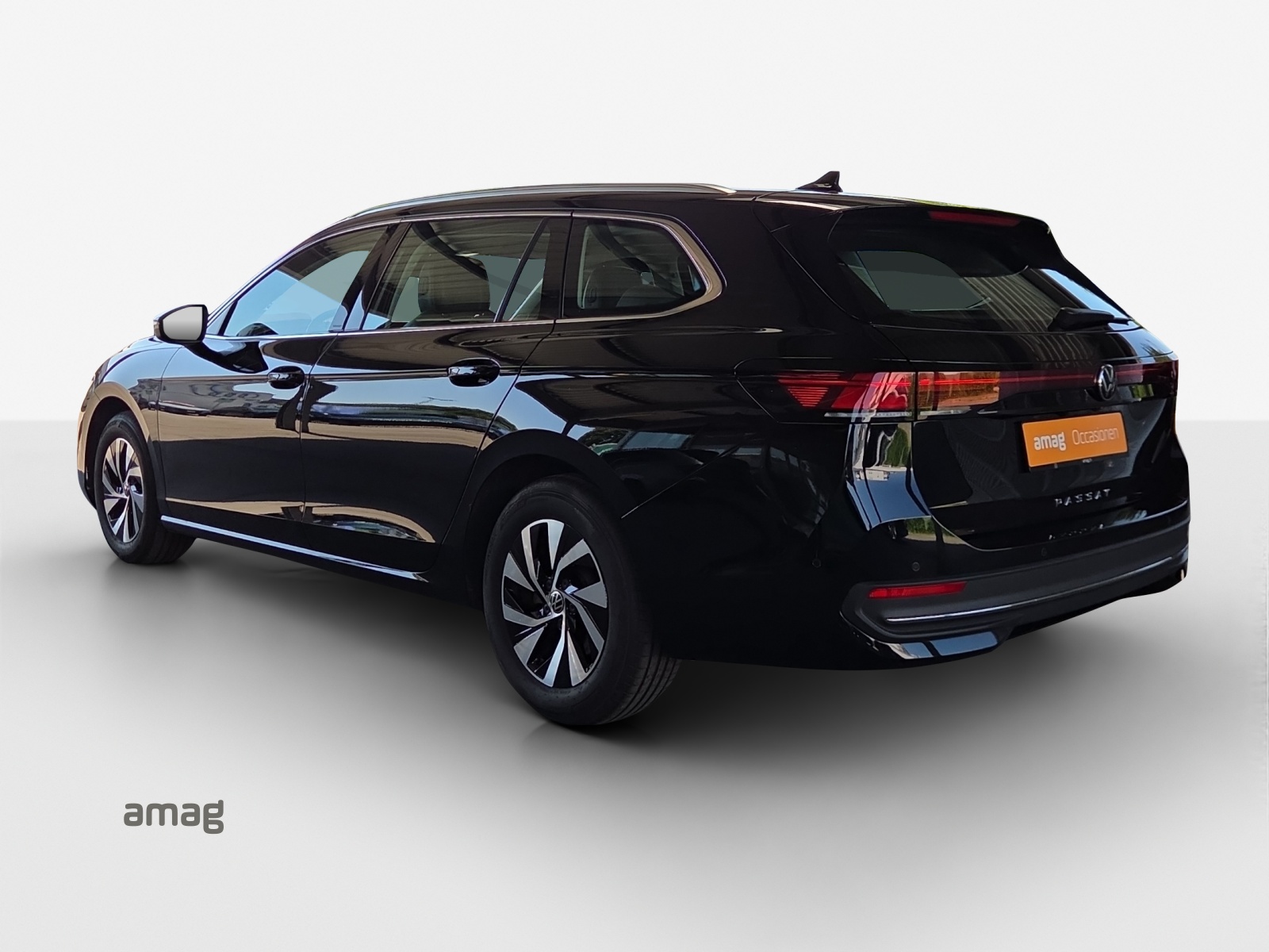 VW Passat Variant 2.0 TDI evo Business DSG-image-2