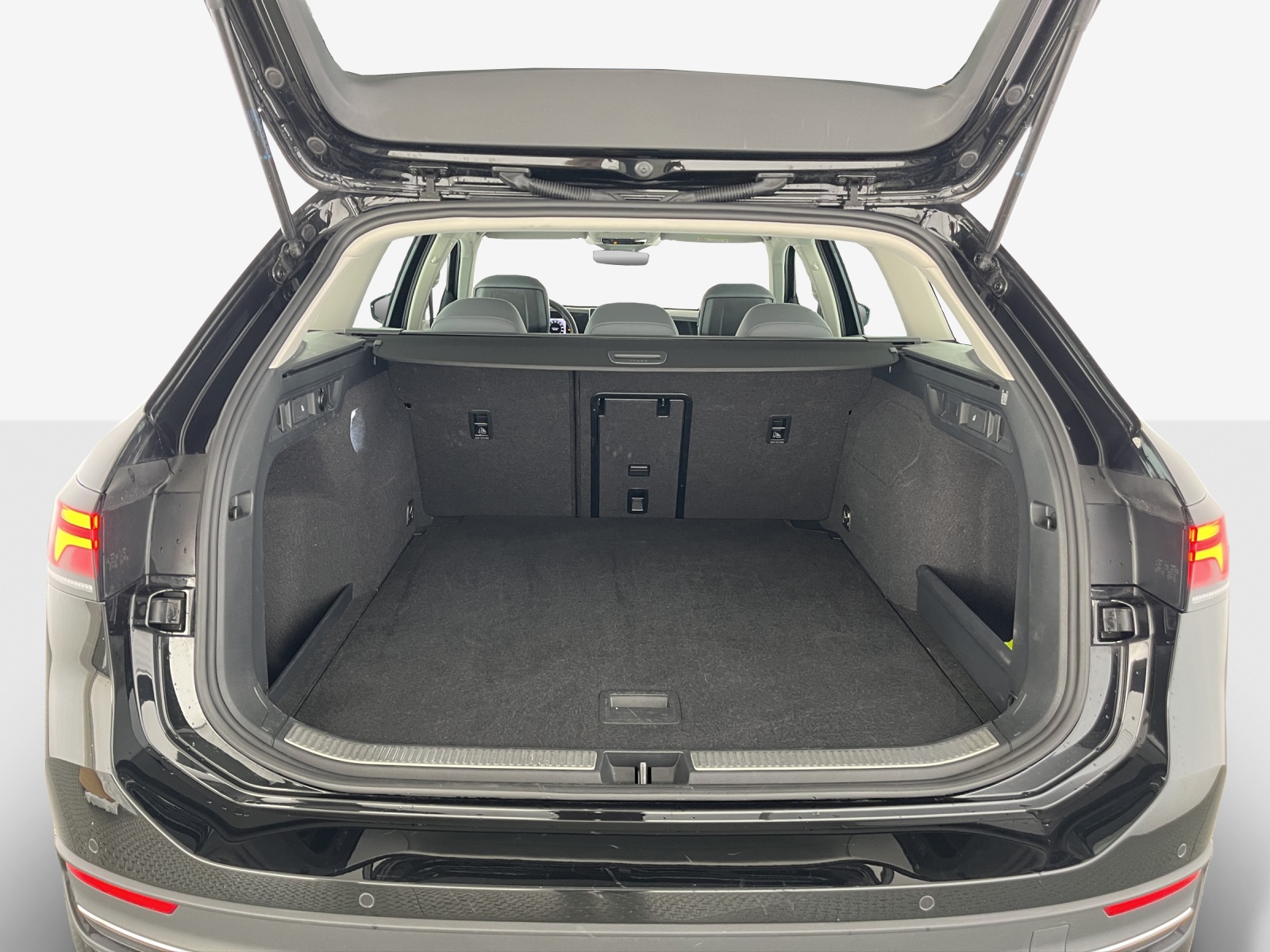 VW Passat Variant 2.0 TDI evo Business DSG-image-11