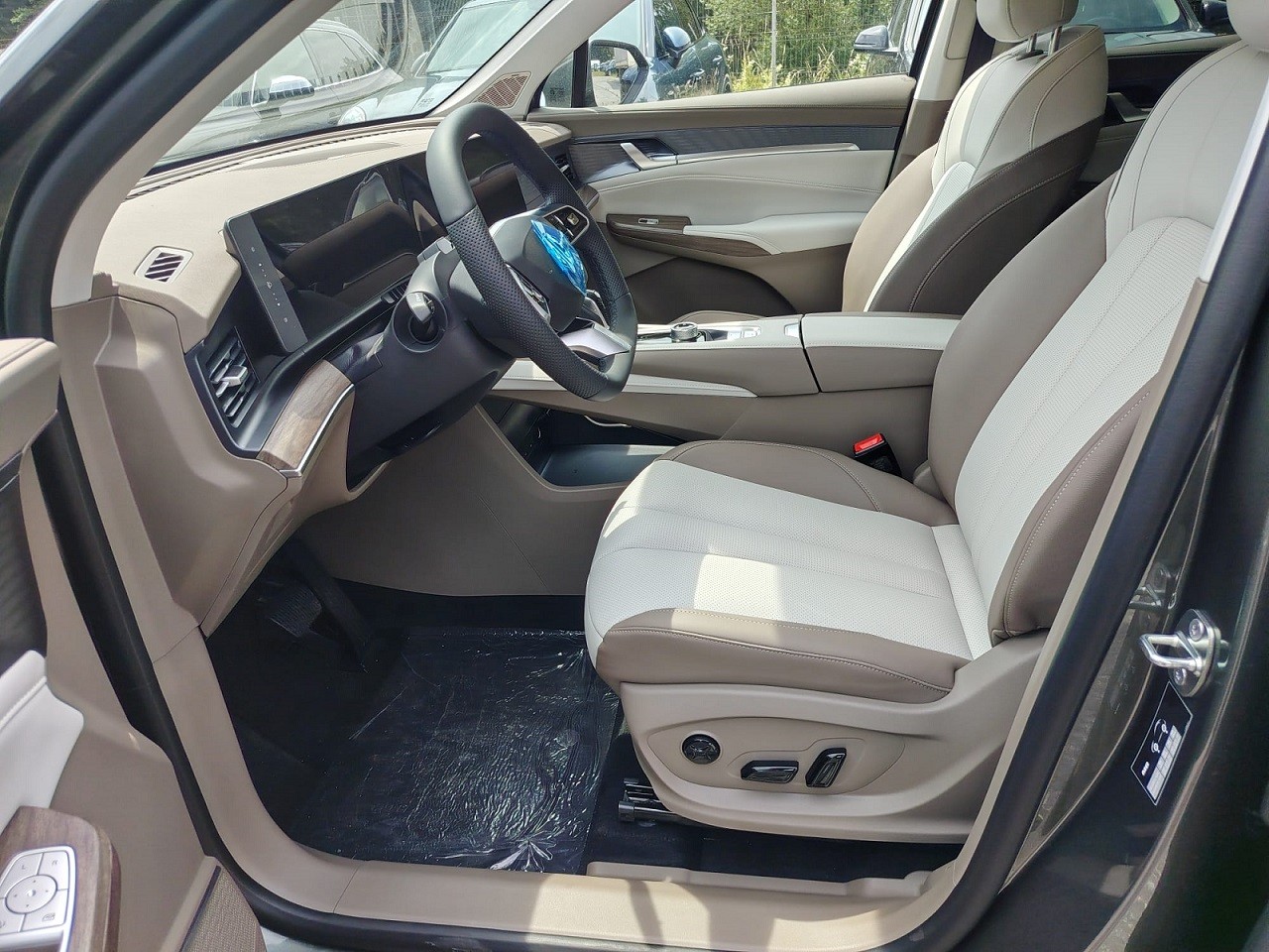 MG S9 PHEV 1.5 "Premium" mit 100 km e-Reichweite-image-4