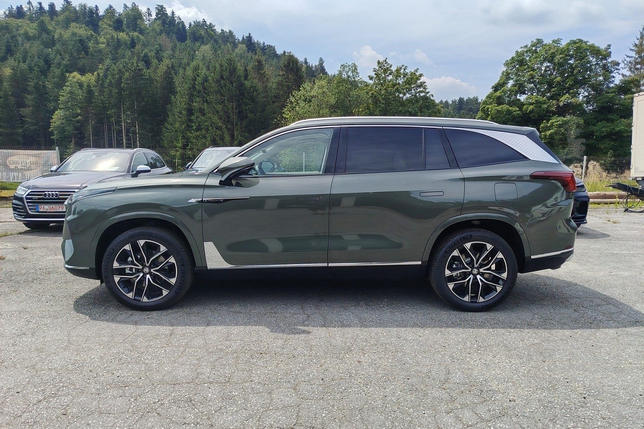 MG S9 PHEV 1.5 "Premium" mit 100 km e-Reichweite-image-1