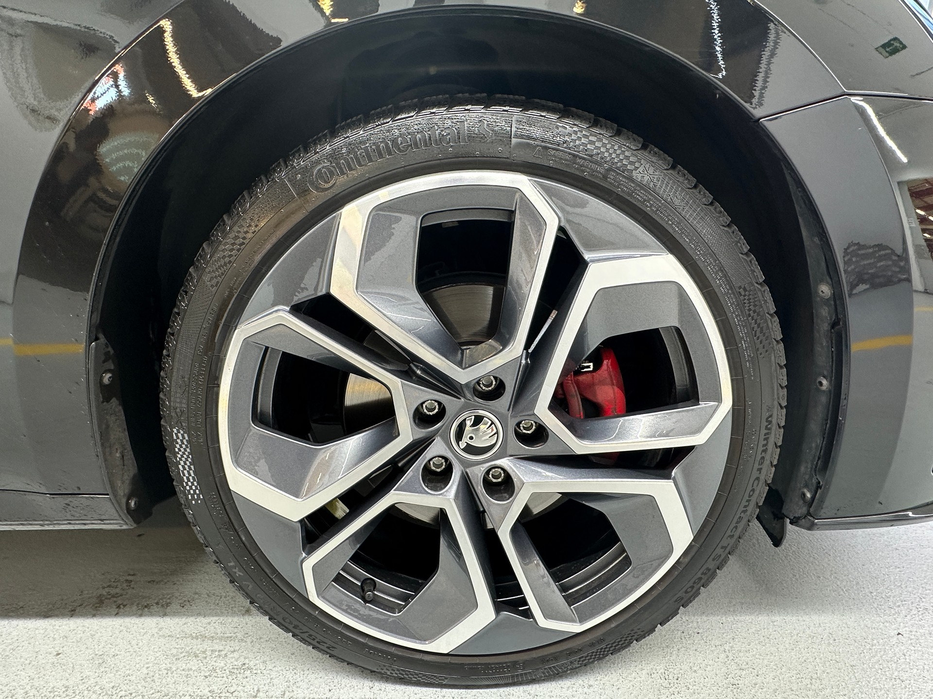SKODA Octavia Combi 2.0 TDI DSG RS 4x4-image-6