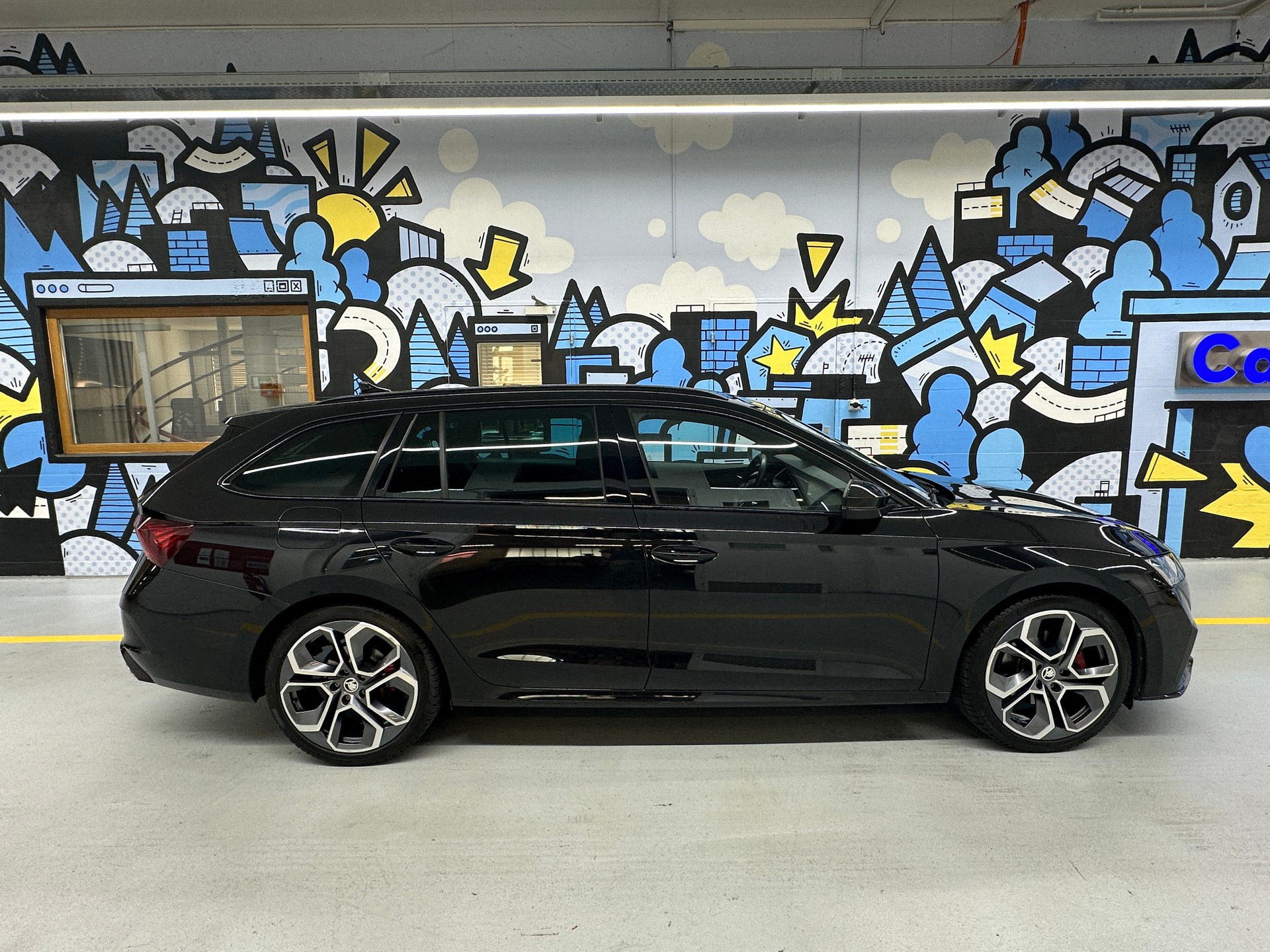 SKODA Octavia Combi 2.0 TDI DSG RS 4x4-image-2