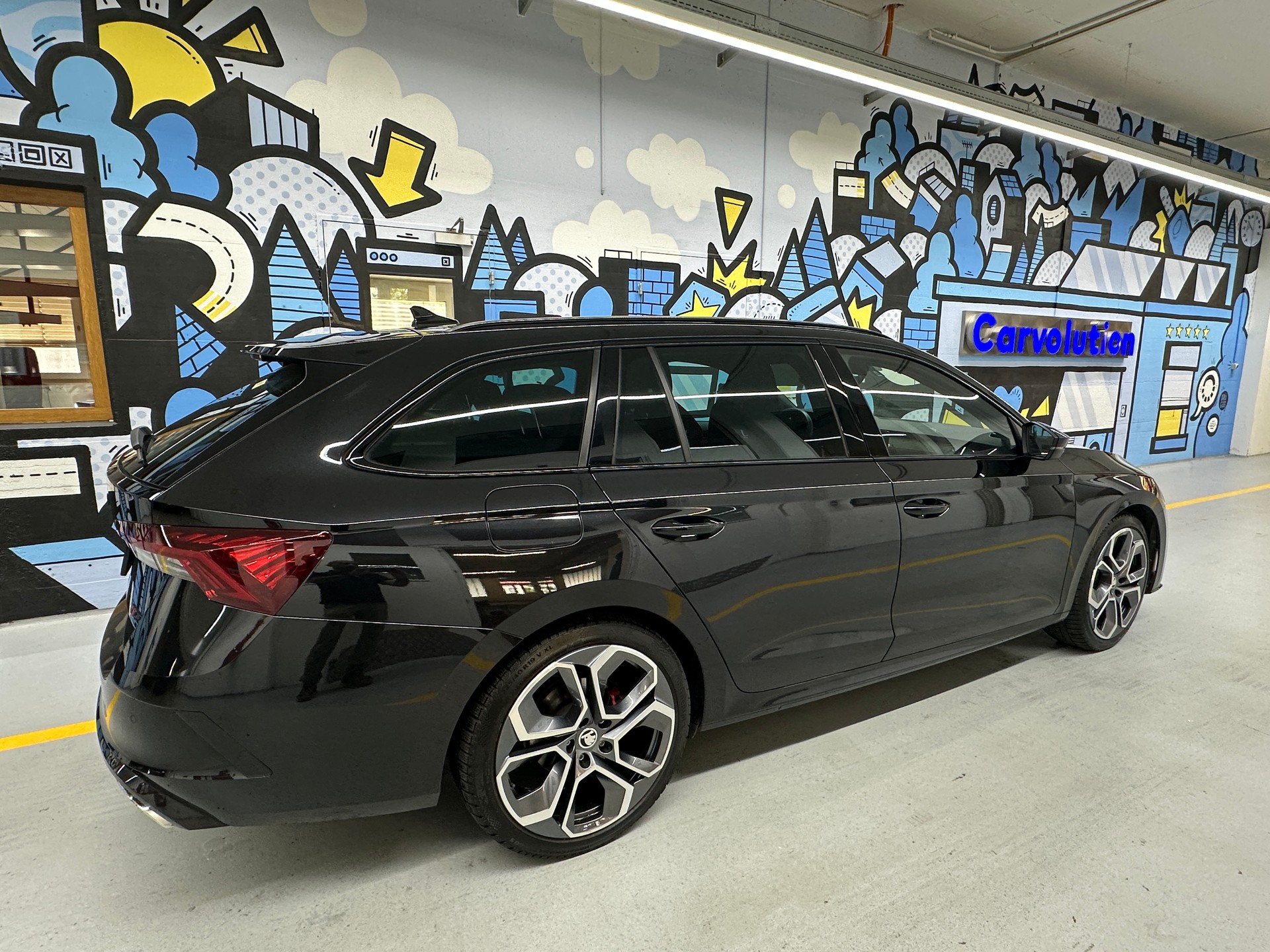 SKODA Octavia Combi 2.0 TDI DSG RS 4x4-image-3