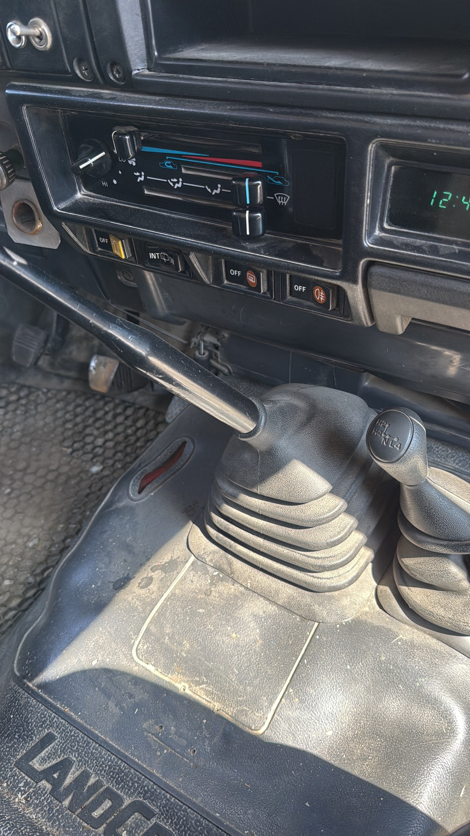 TOYOTA Land Cruiser 400 HdT 4.2 D-image-10