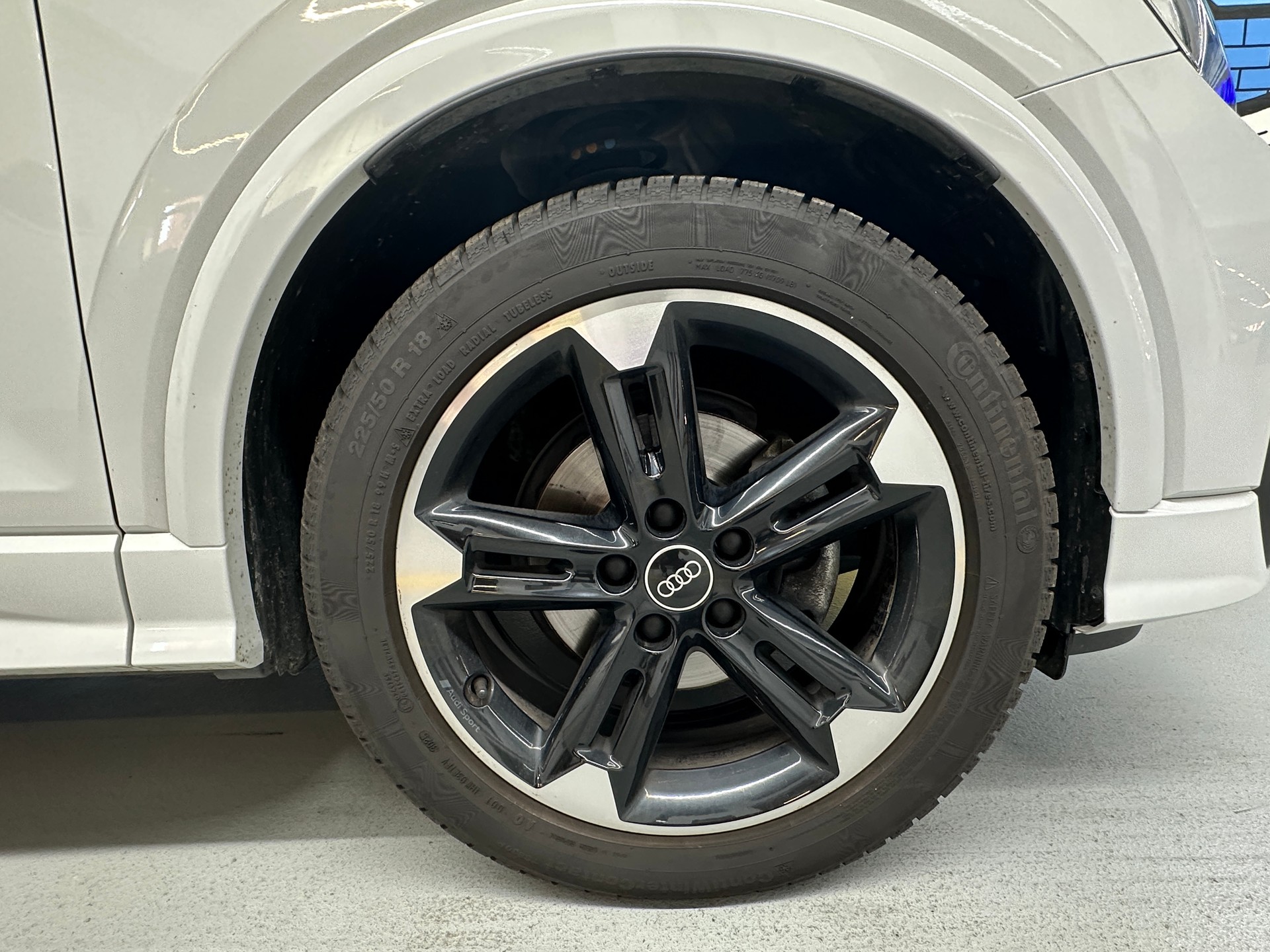 AUDI Q2 35 TFSI S line S-tronic-image-6