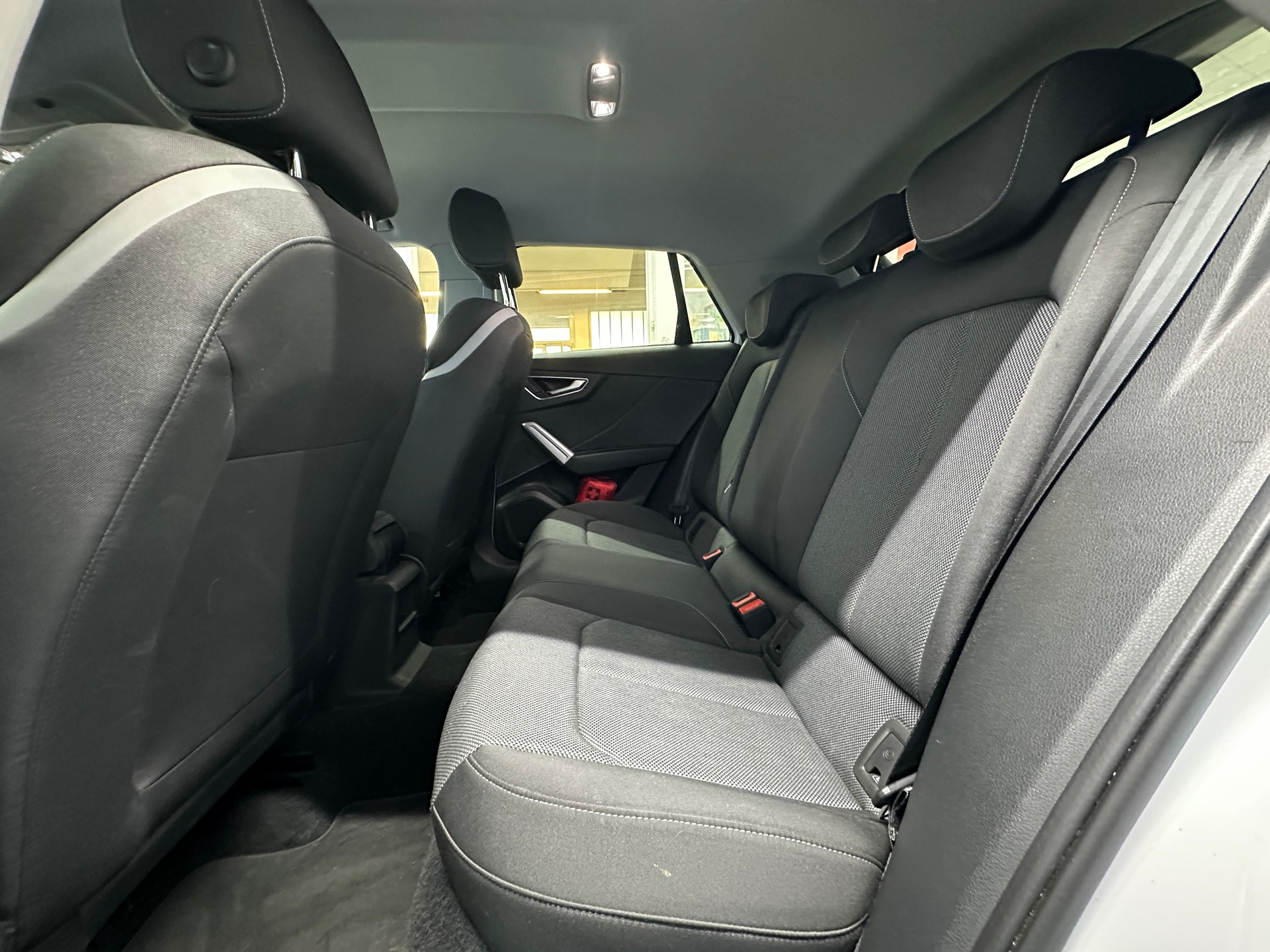 AUDI Q2 35 TFSI S line S-tronic-image-8