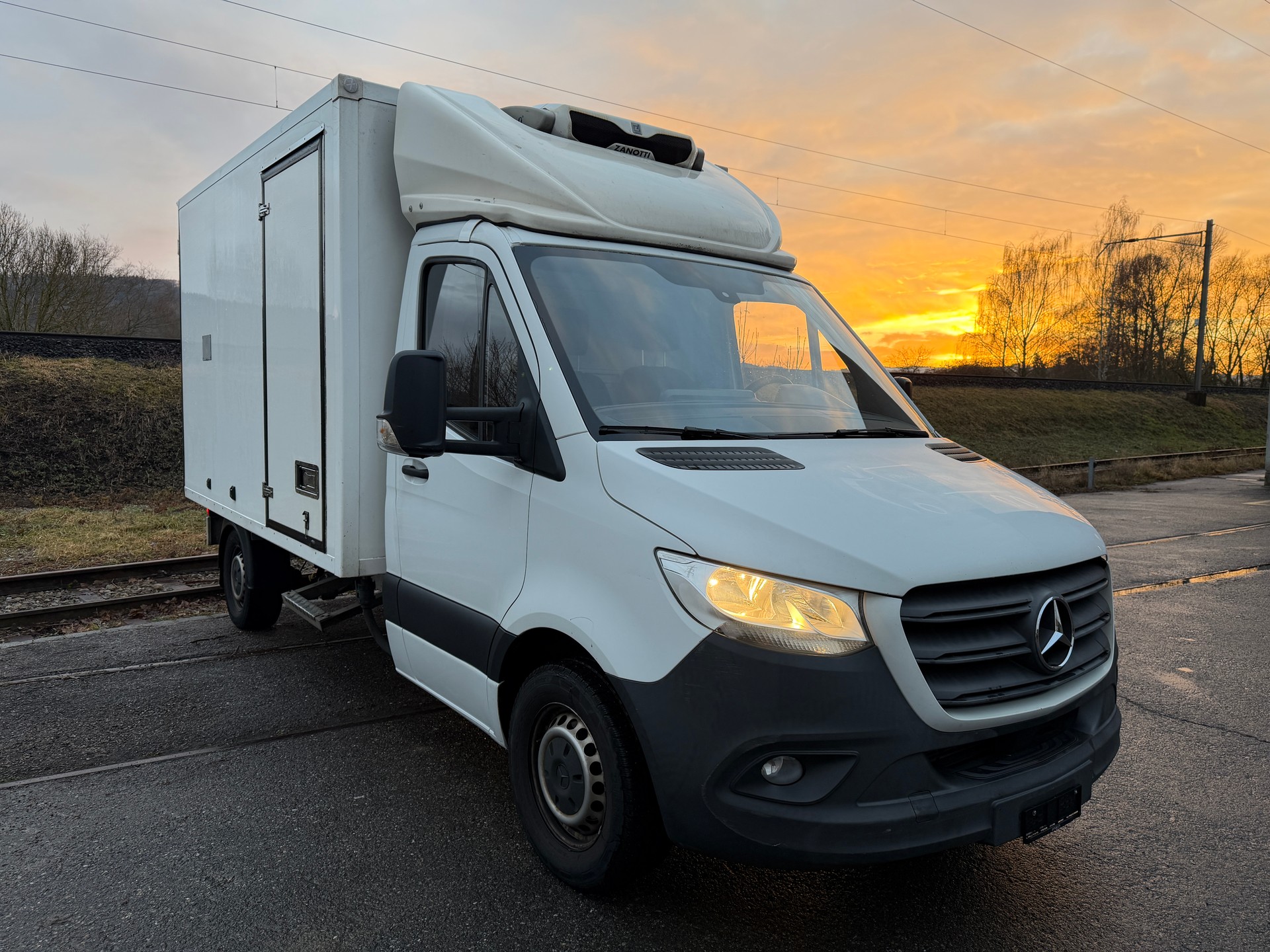 MERCEDES-BENZ 314 CDI Kühlkasten mit Aggregat-image-2