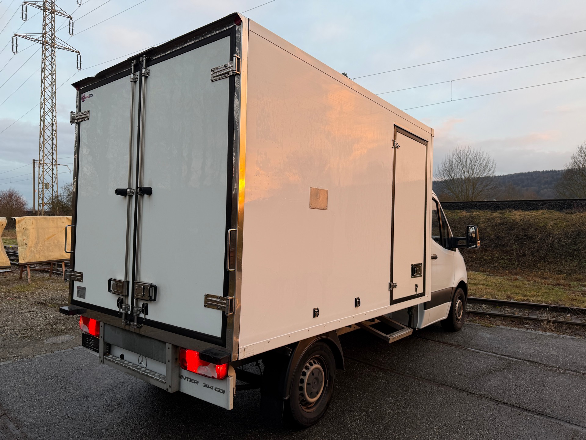 MERCEDES-BENZ 314 CDI Kühlkasten mit Aggregat-image-4