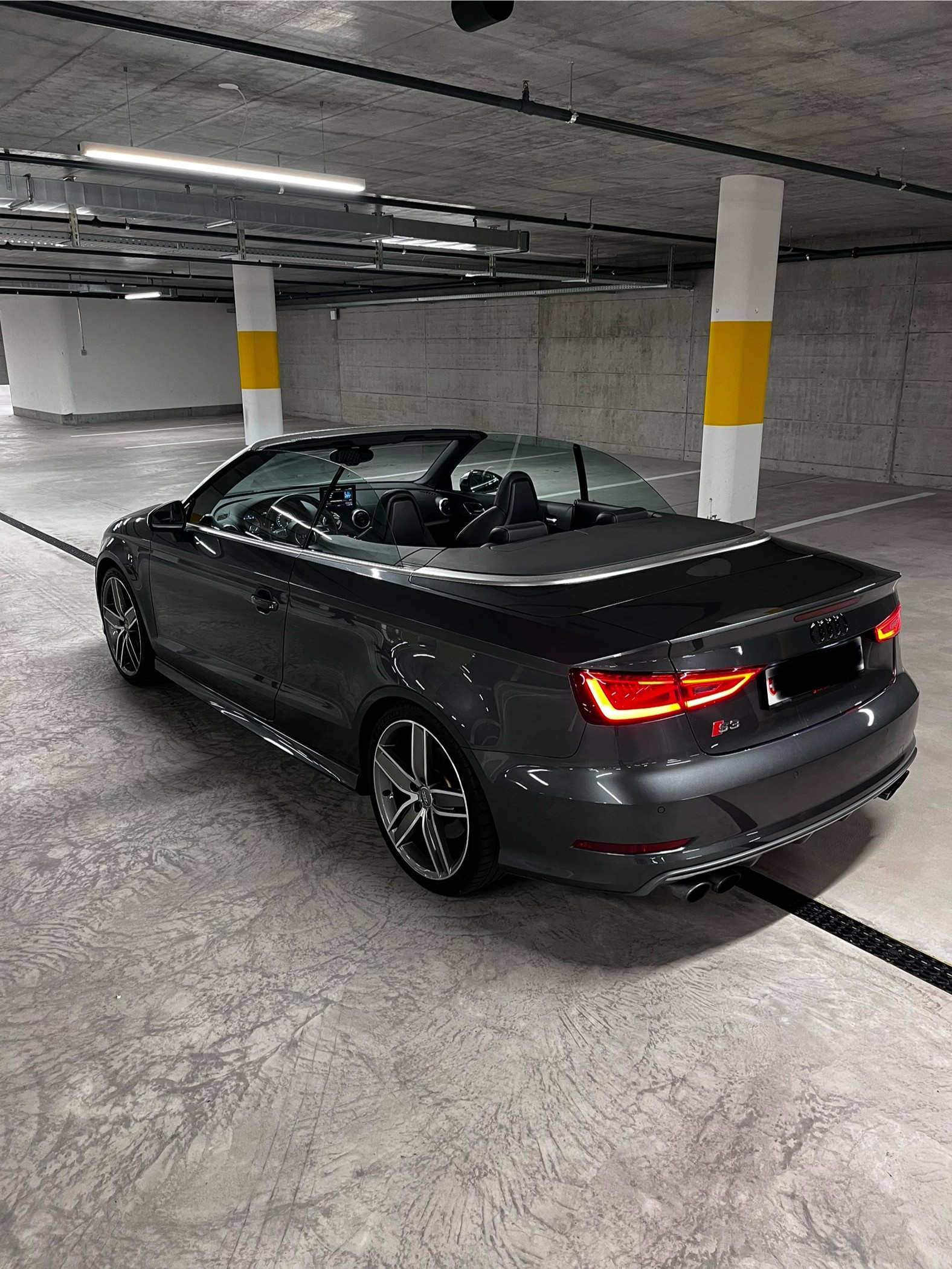 AUDI Cabrio-image-1