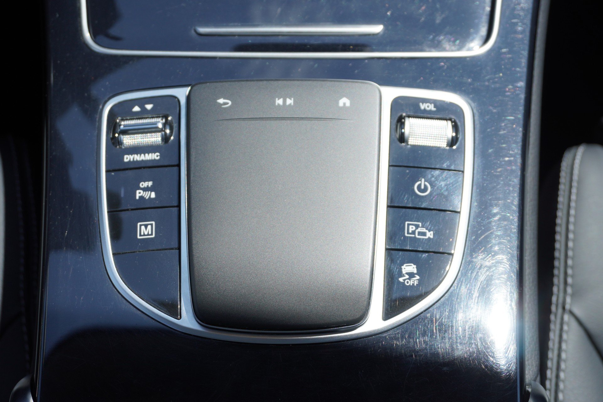 MERCEDES-BENZ GLC 300 e 4Matic 9G-Tronic-image-20