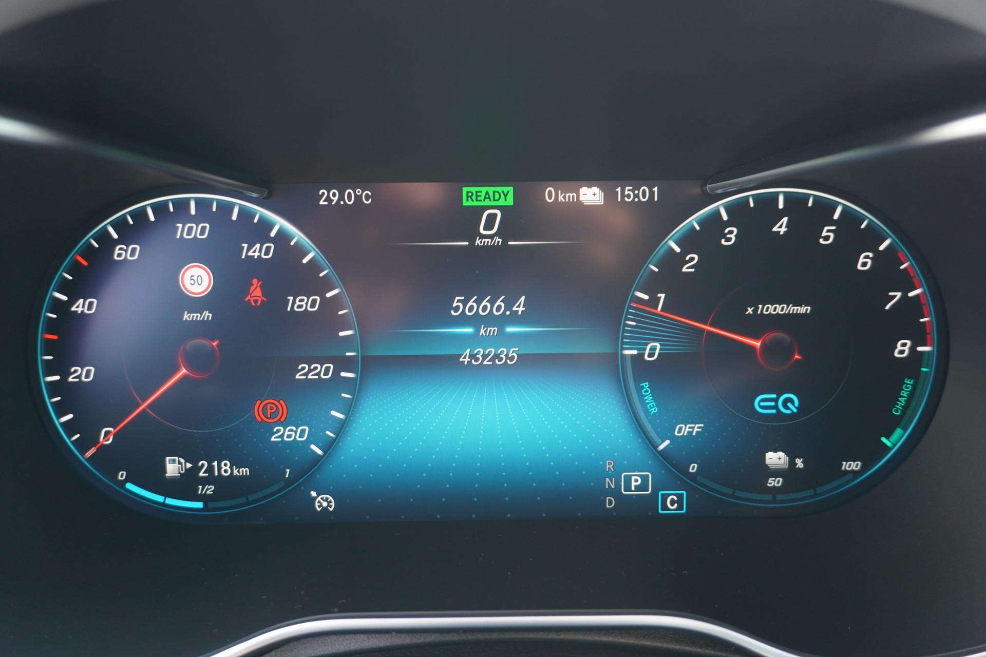 MERCEDES-BENZ GLC 300 e 4Matic 9G-Tronic-image-21