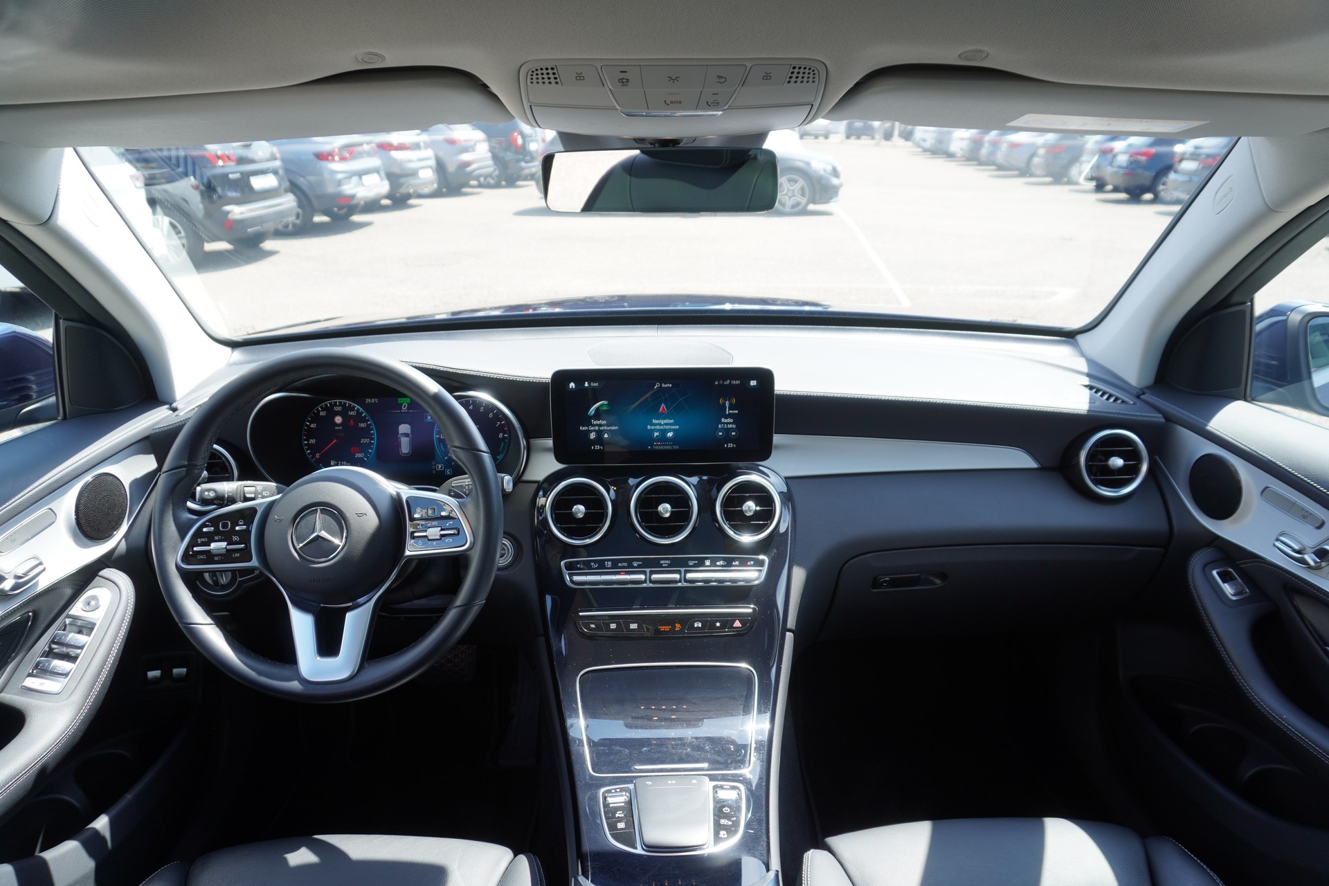 MERCEDES-BENZ GLC 300 e 4Matic 9G-Tronic-image-19