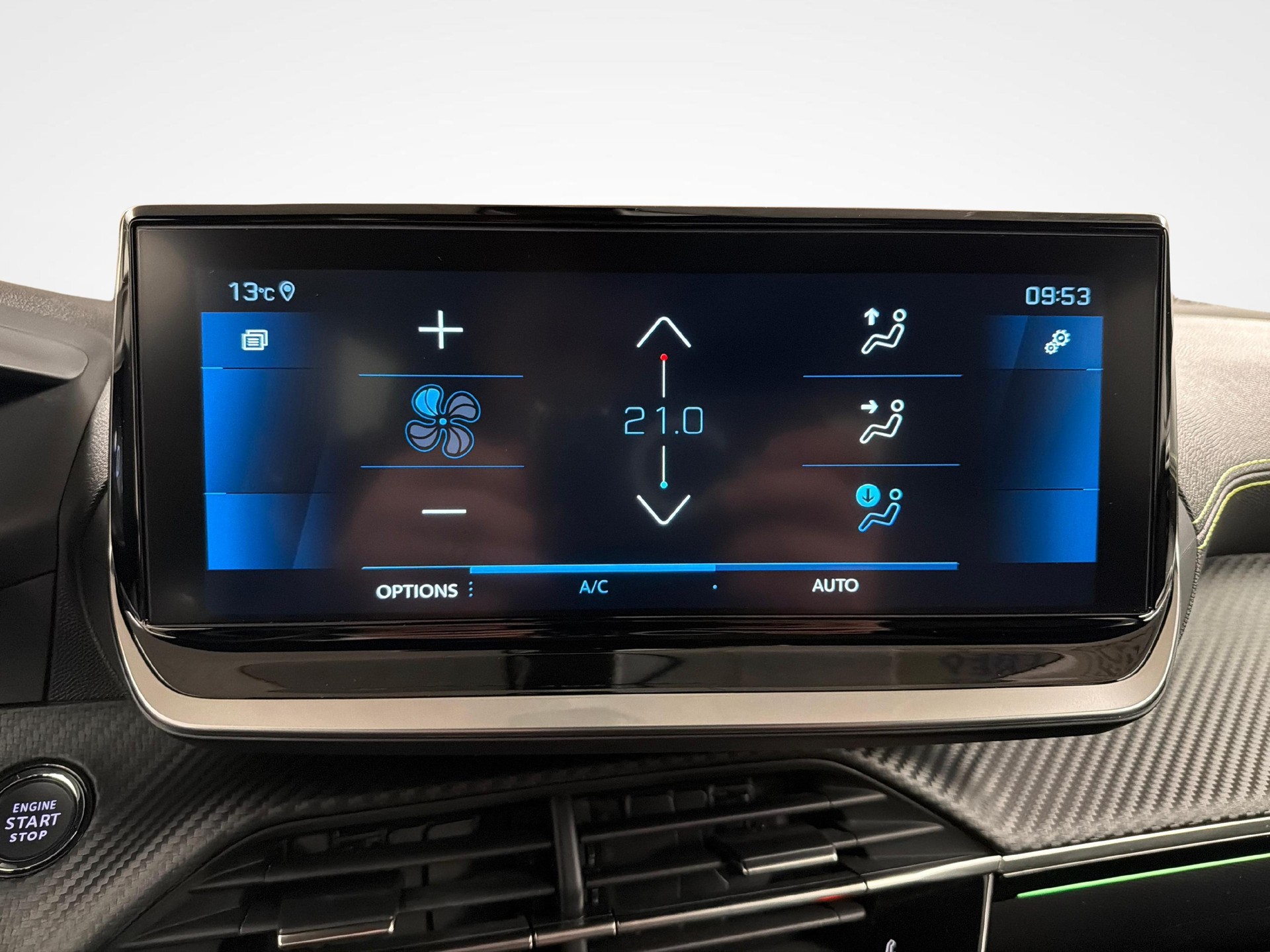 PEUGEOT 2008 1.2 PureTech 155 GT-image-15