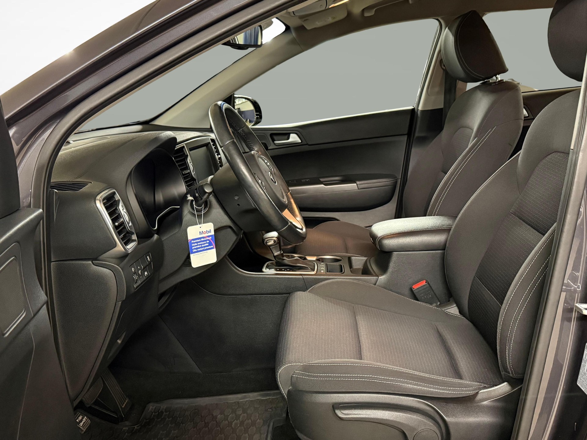 KIA Sportage 2.0 CRDi Trend-image-11