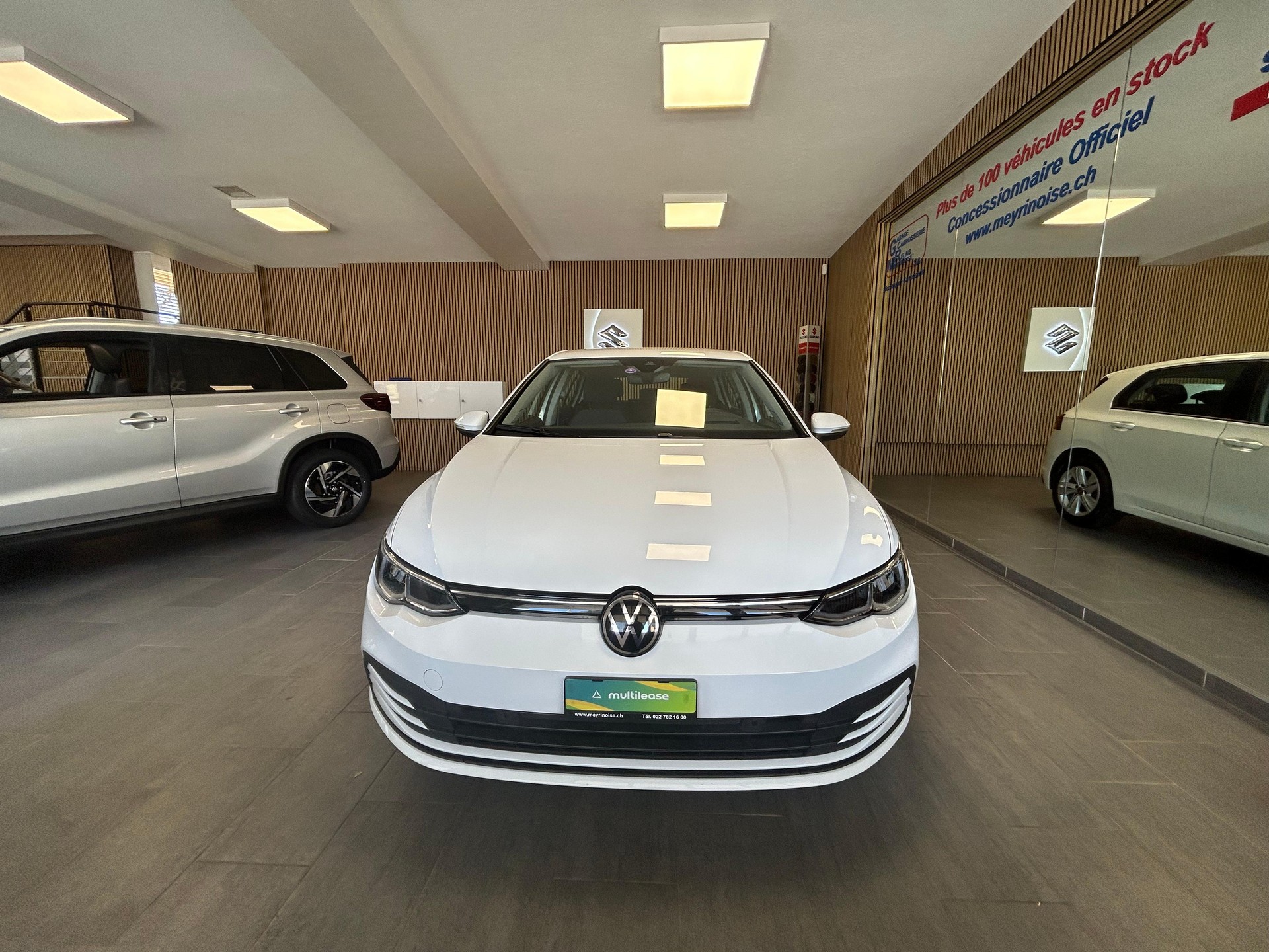 VW Golf VIII 1.5 eTSI Life DSG-image-2