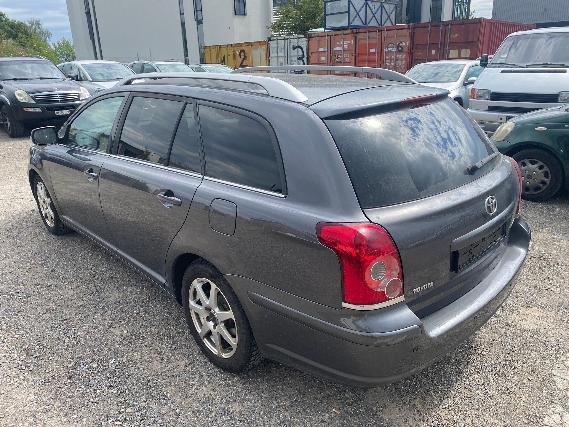 TOYOTA Avensis 2.0 D4 VVT-i Limited Sportswagon T-Step4-image-3