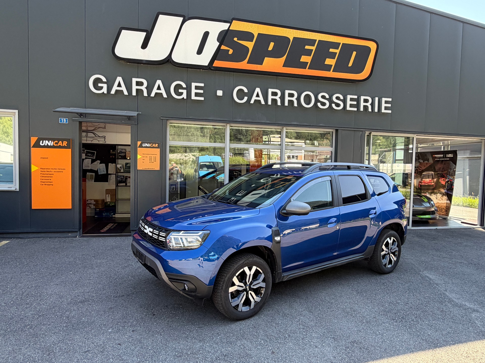 DACIA Duster TCe 150 Journey 4x4-image-0