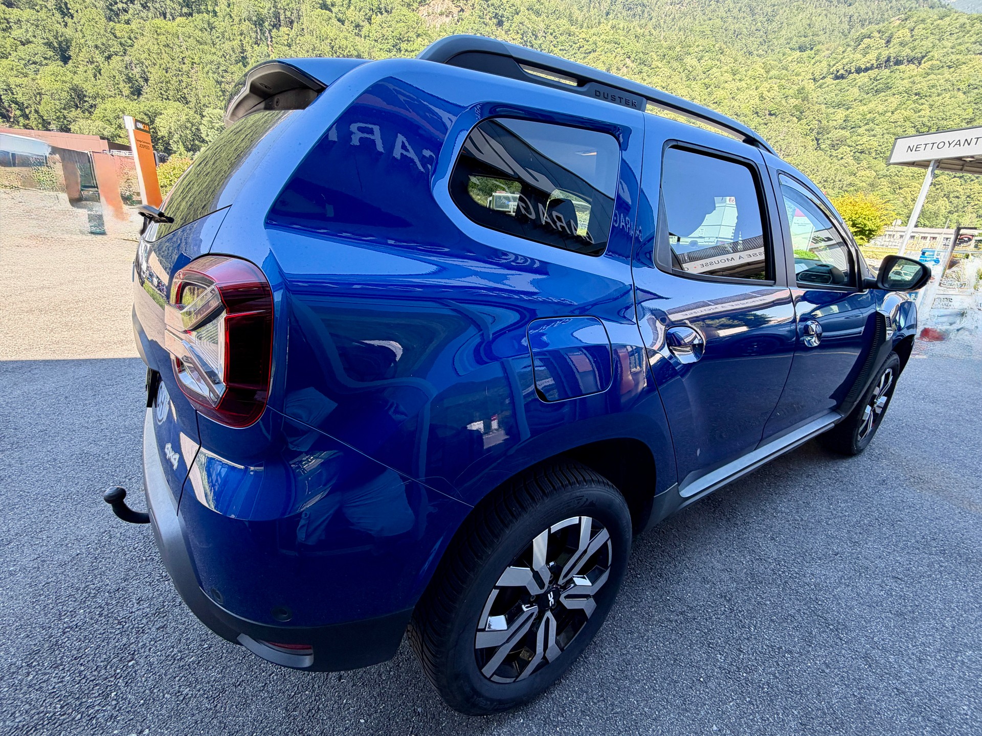 DACIA Duster TCe 150 Journey 4x4-image-4