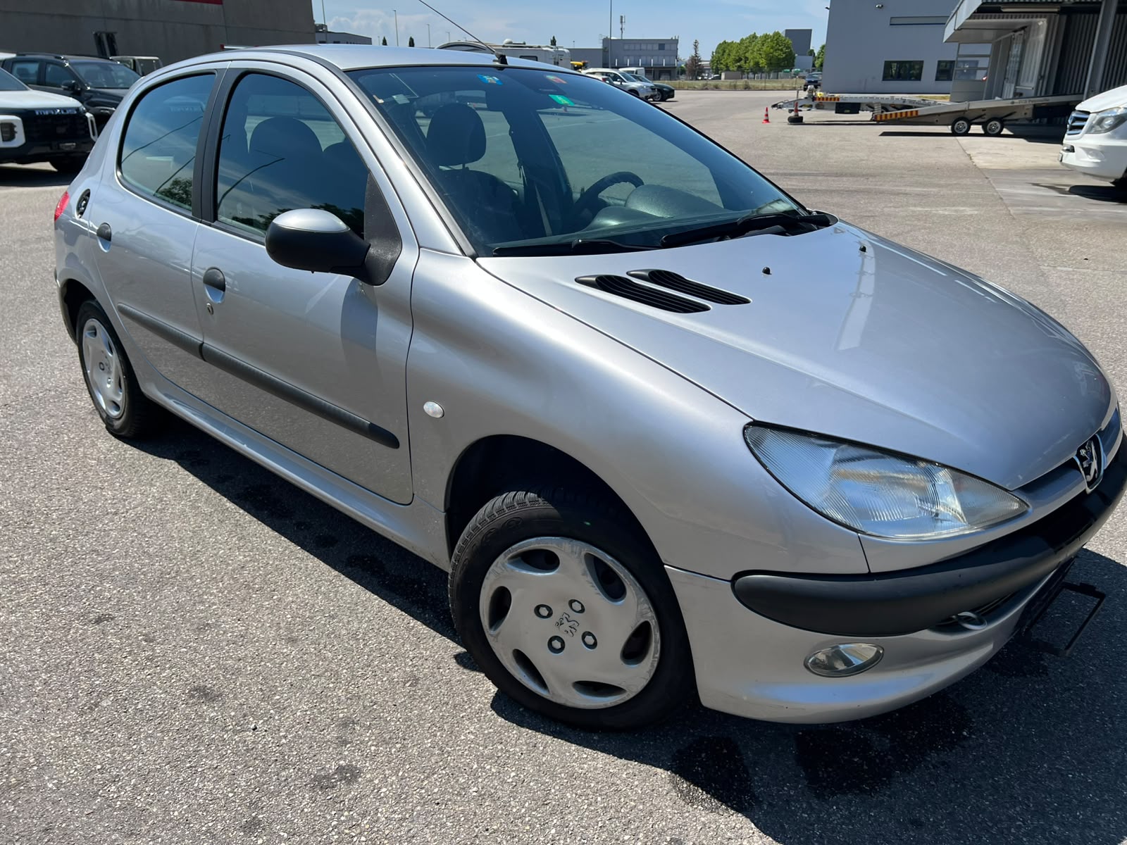 PEUGEOT 206 1.4 XT-image-2