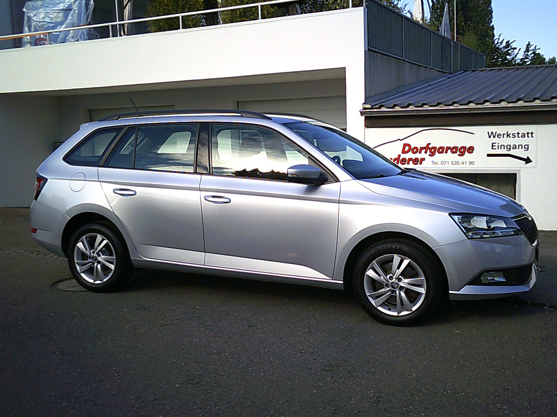 SKODA Fabia Combi 1.0 TSI Ambition-image-0