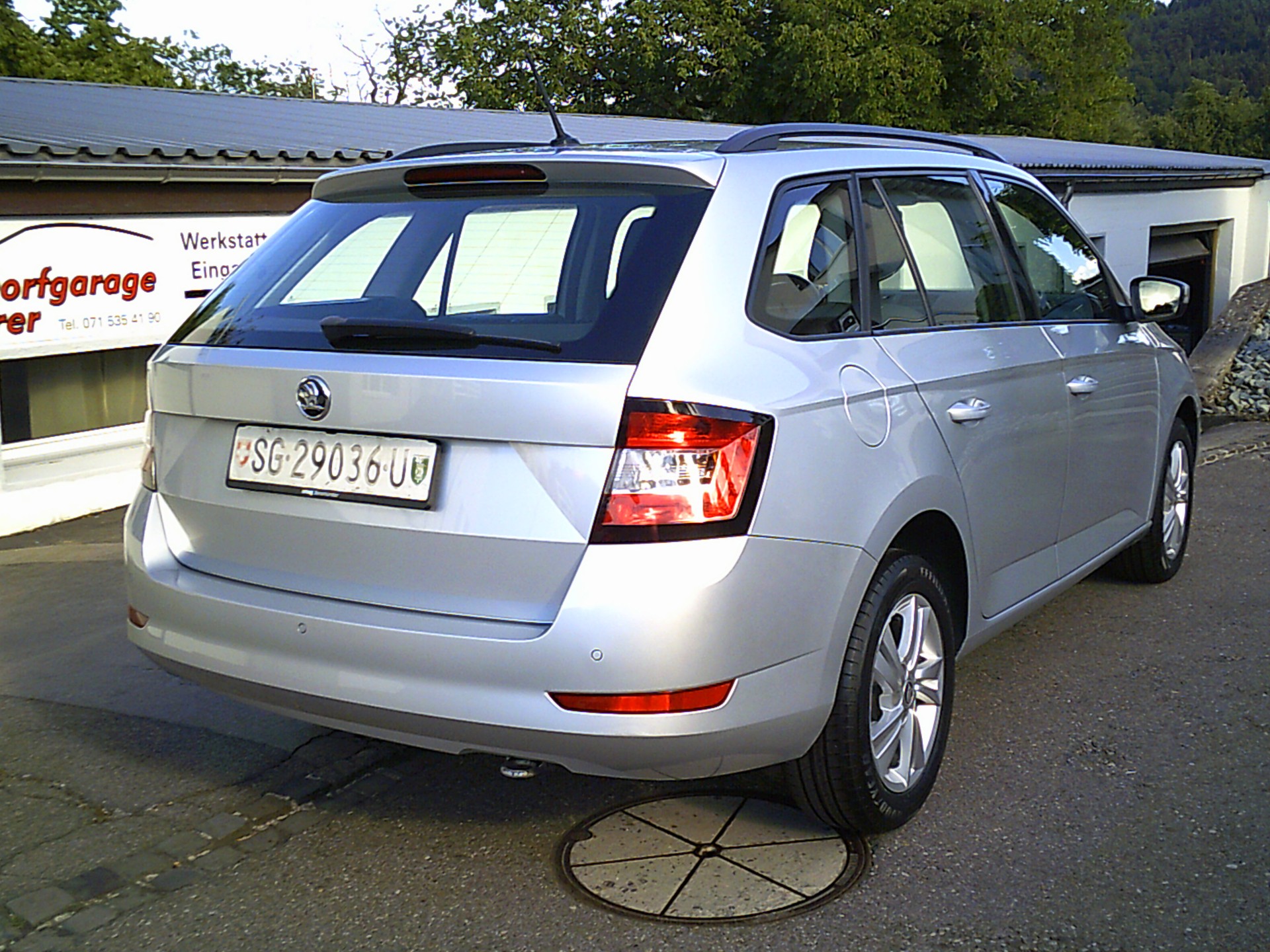 SKODA Fabia Combi 1.0 TSI Ambition-image-2