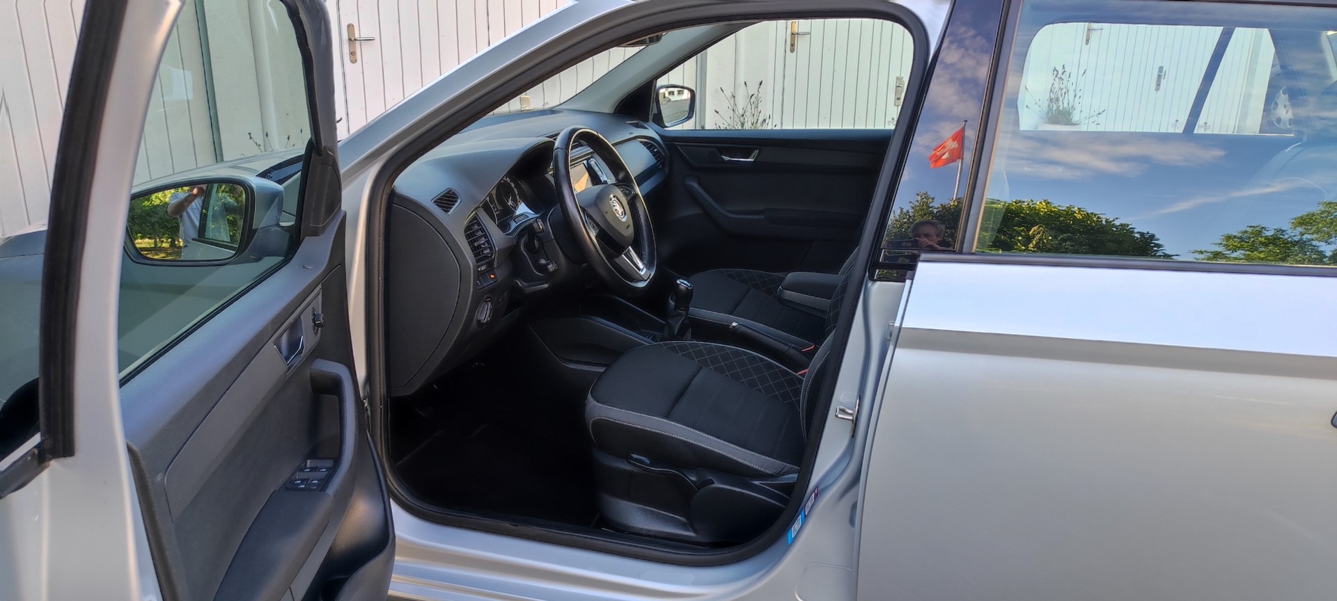 SKODA Fabia Combi 1.0 TSI Ambition-image-7