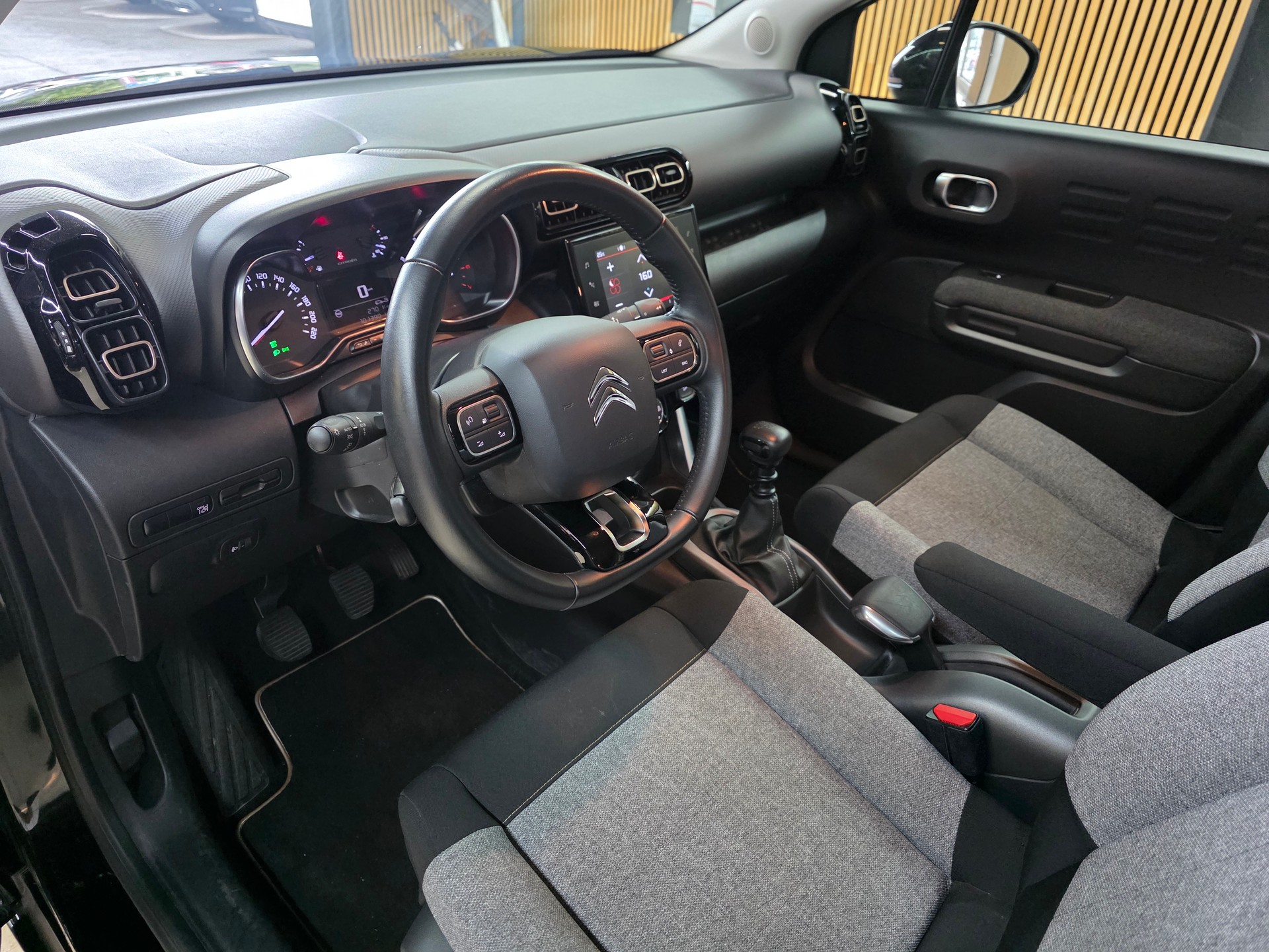 CITROEN C3 Aircross 1.2i PureTech Origins-image-8