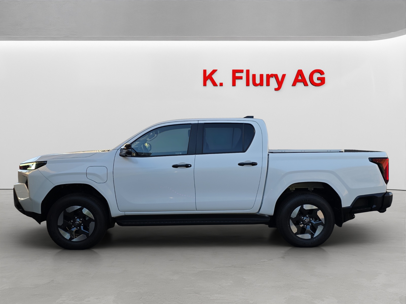 TOYOTA Hilux Double Cab.-Pick-up 59KWh Style-image-1
