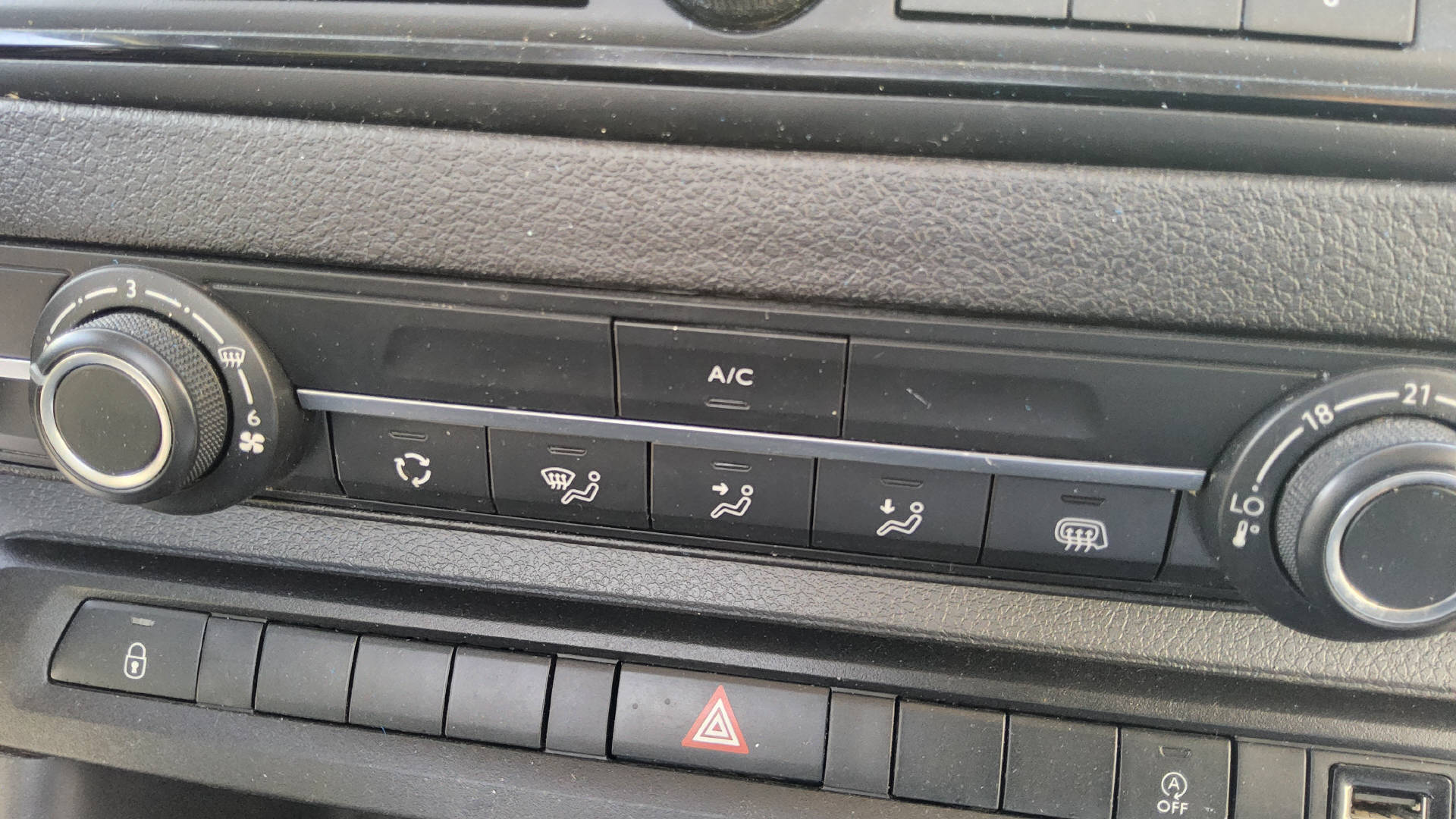 TOYOTA PROACE Kab.-Ch. H1 L1 2.0 D 150-image-14