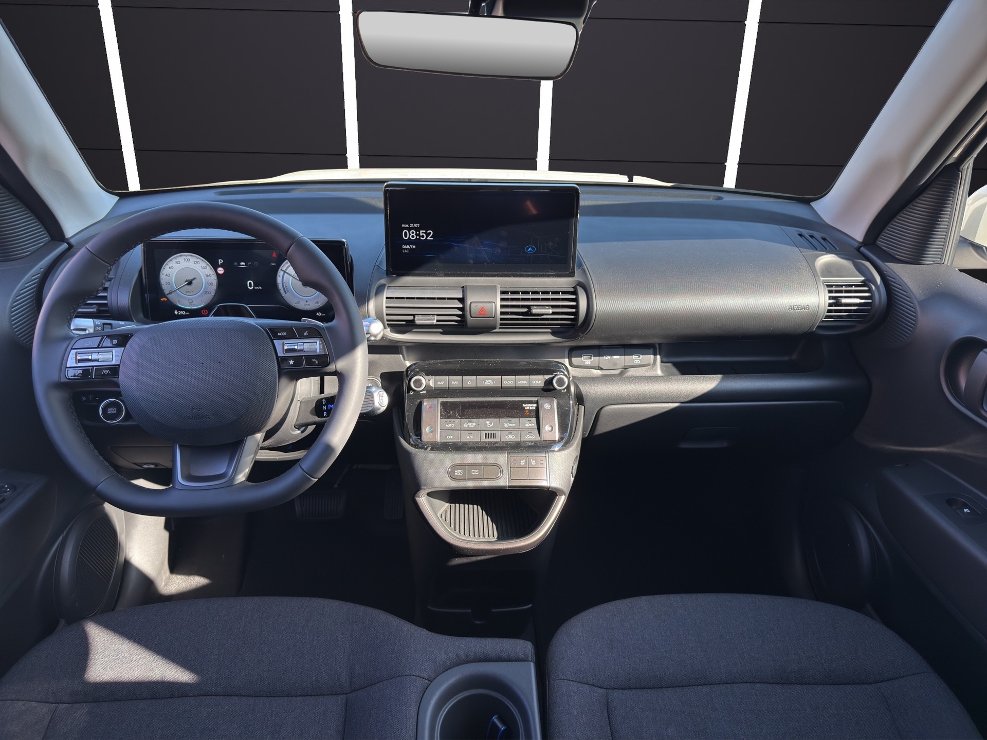 HYUNDAI Inster 42kWh Origo-image-8