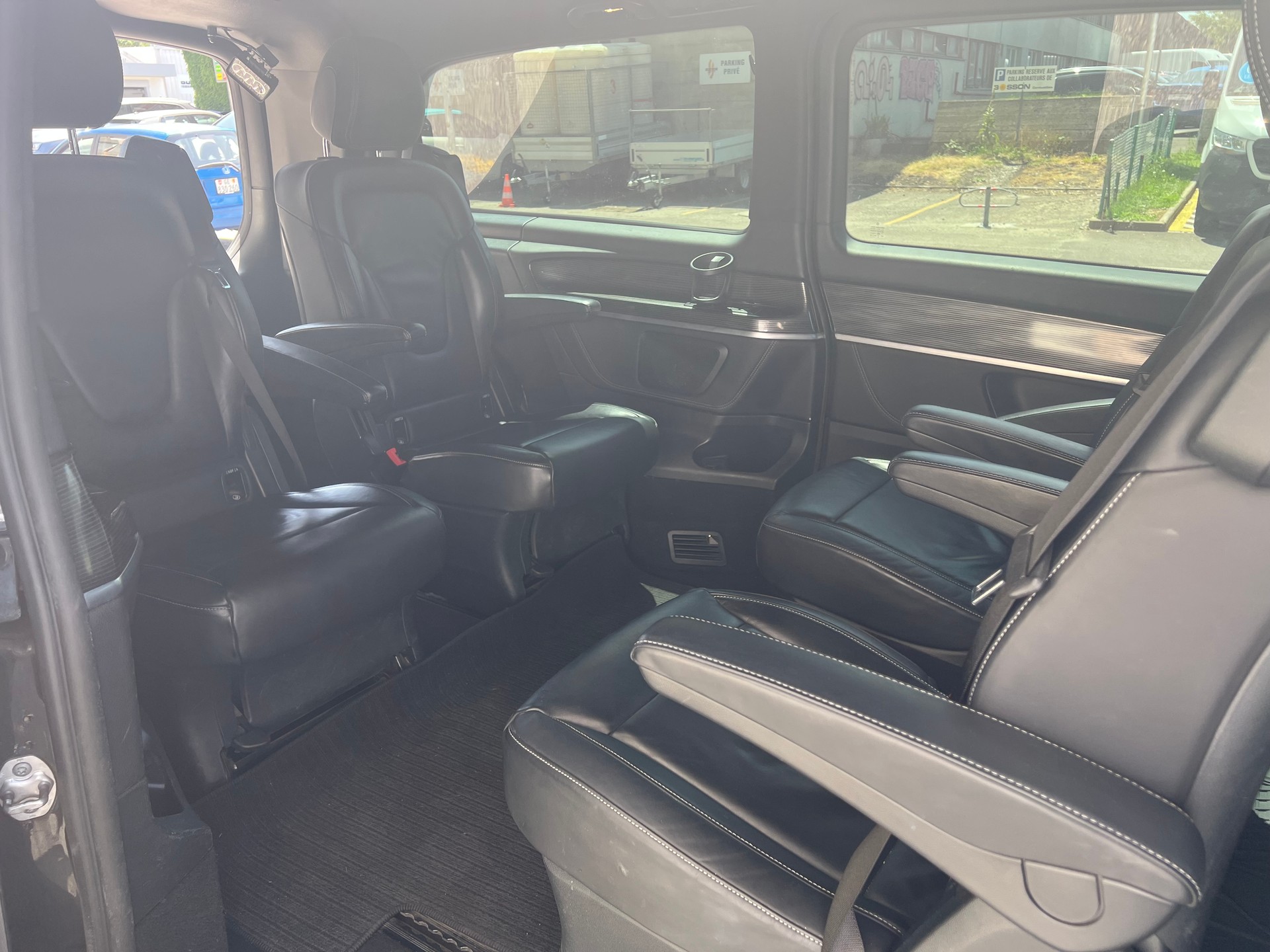 MERCEDES-BENZ V 300 d Swiss Ed. extr.lg. 4m-image-4