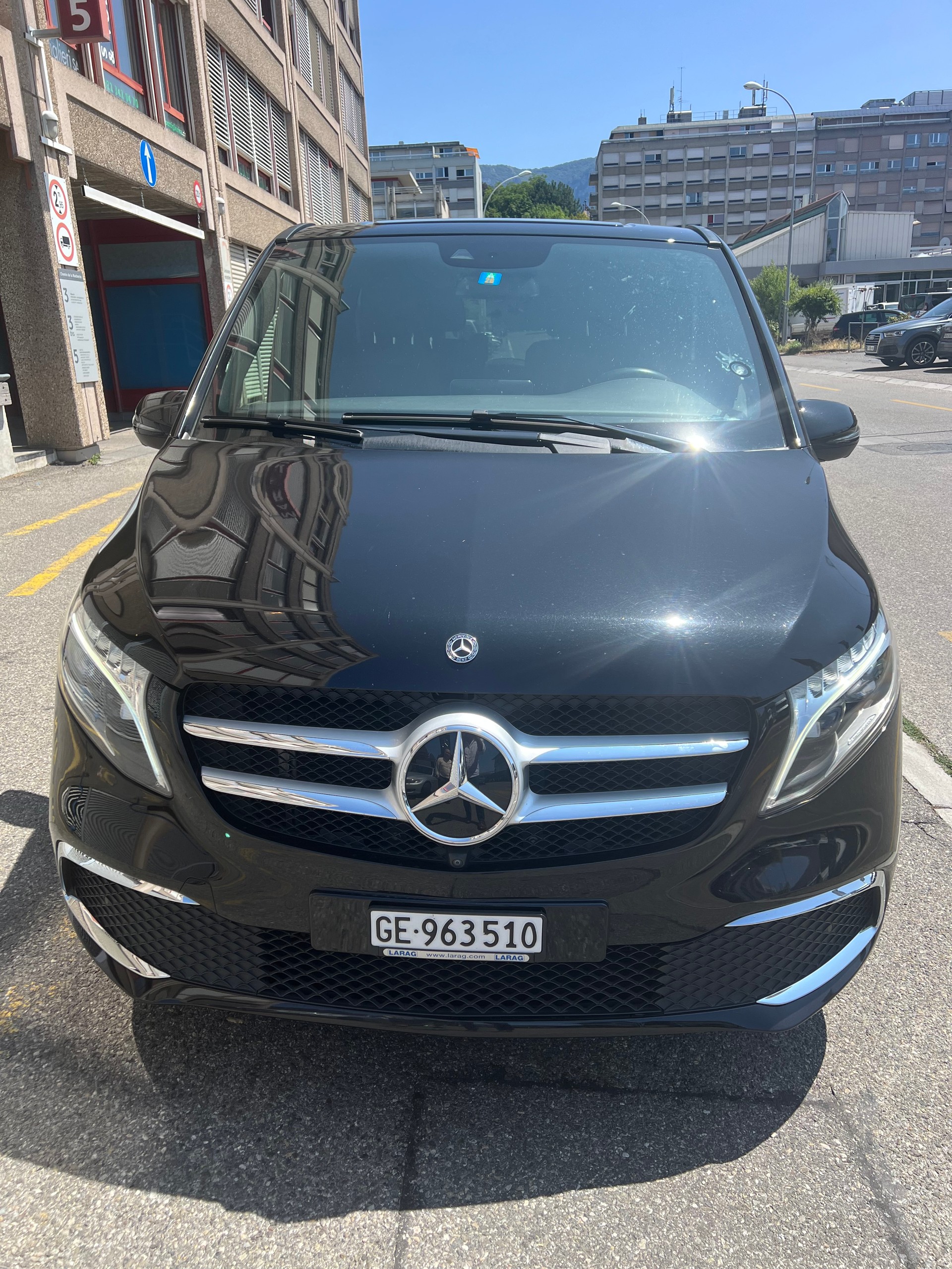 MERCEDES-BENZ V 300 d Swiss Ed. extr.lg. 4m-image-1