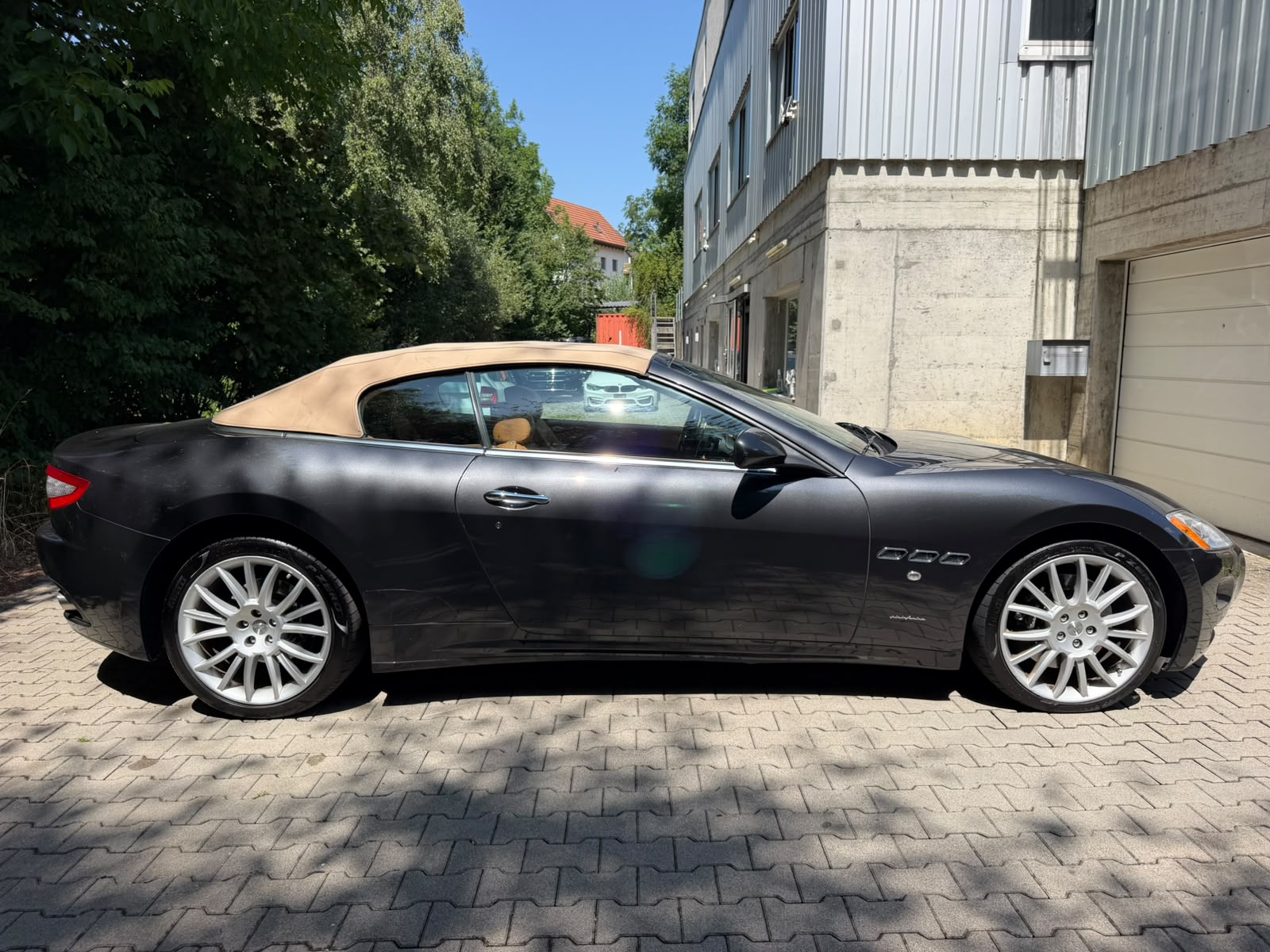 MASERATI GranCabrio Automatica-image-8