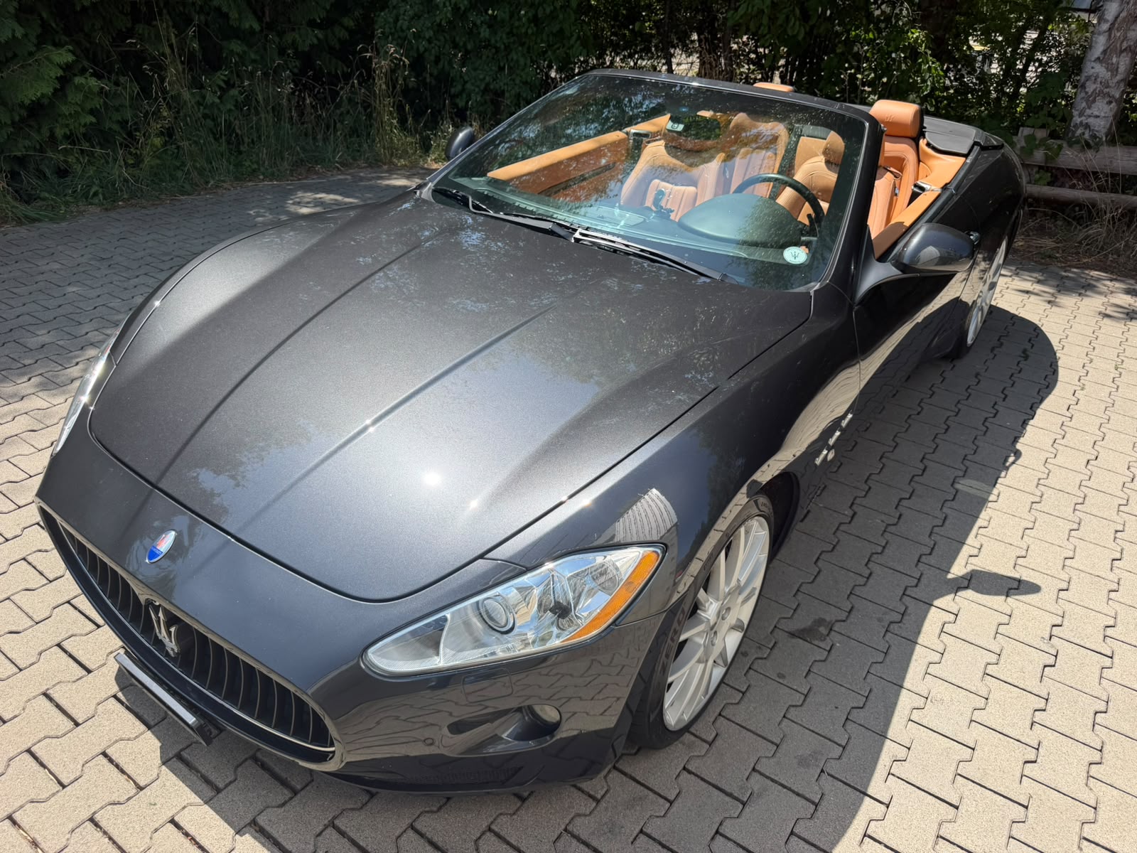 MASERATI GranCabrio Automatica-showroom-element-1