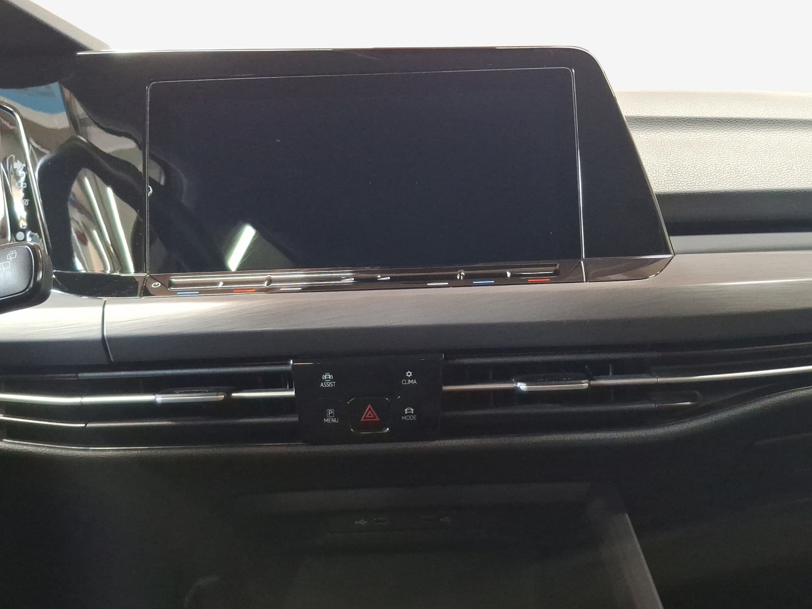 VW Golf 1.5 eTSI mHEV ACT Style DSG-image-10