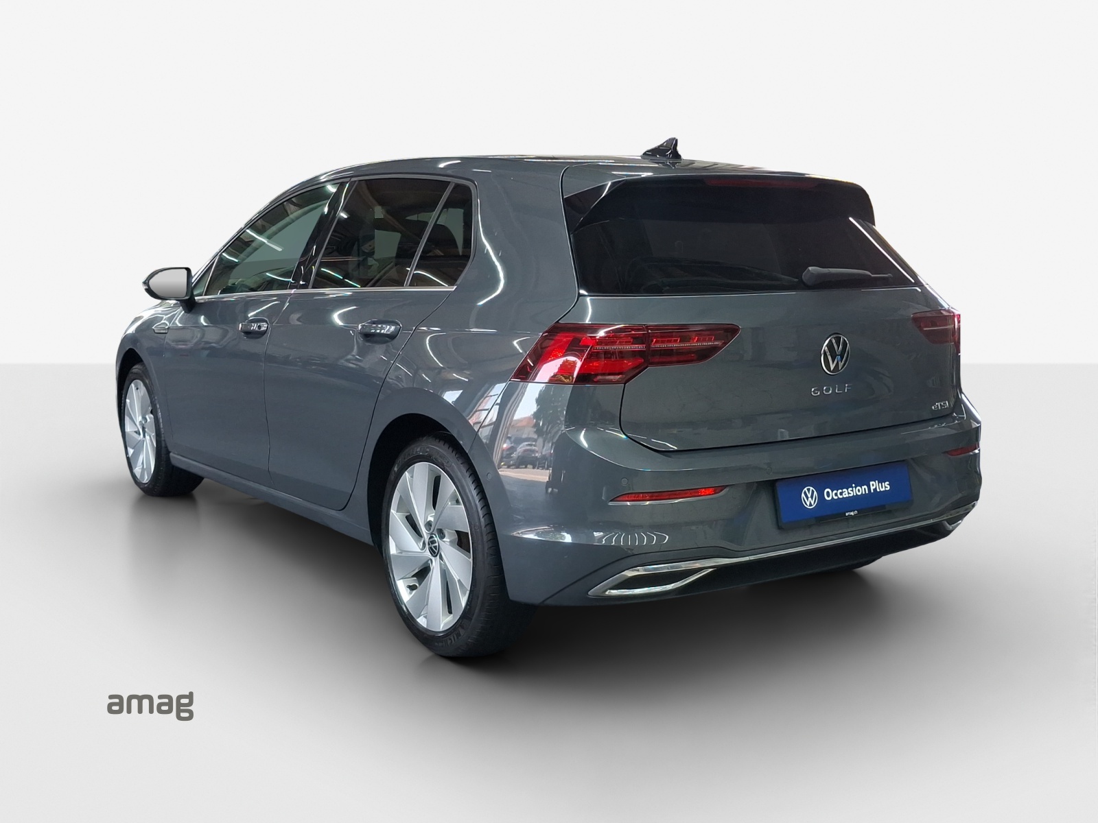 VW Golf 1.5 eTSI mHEV ACT Style DSG-image-2