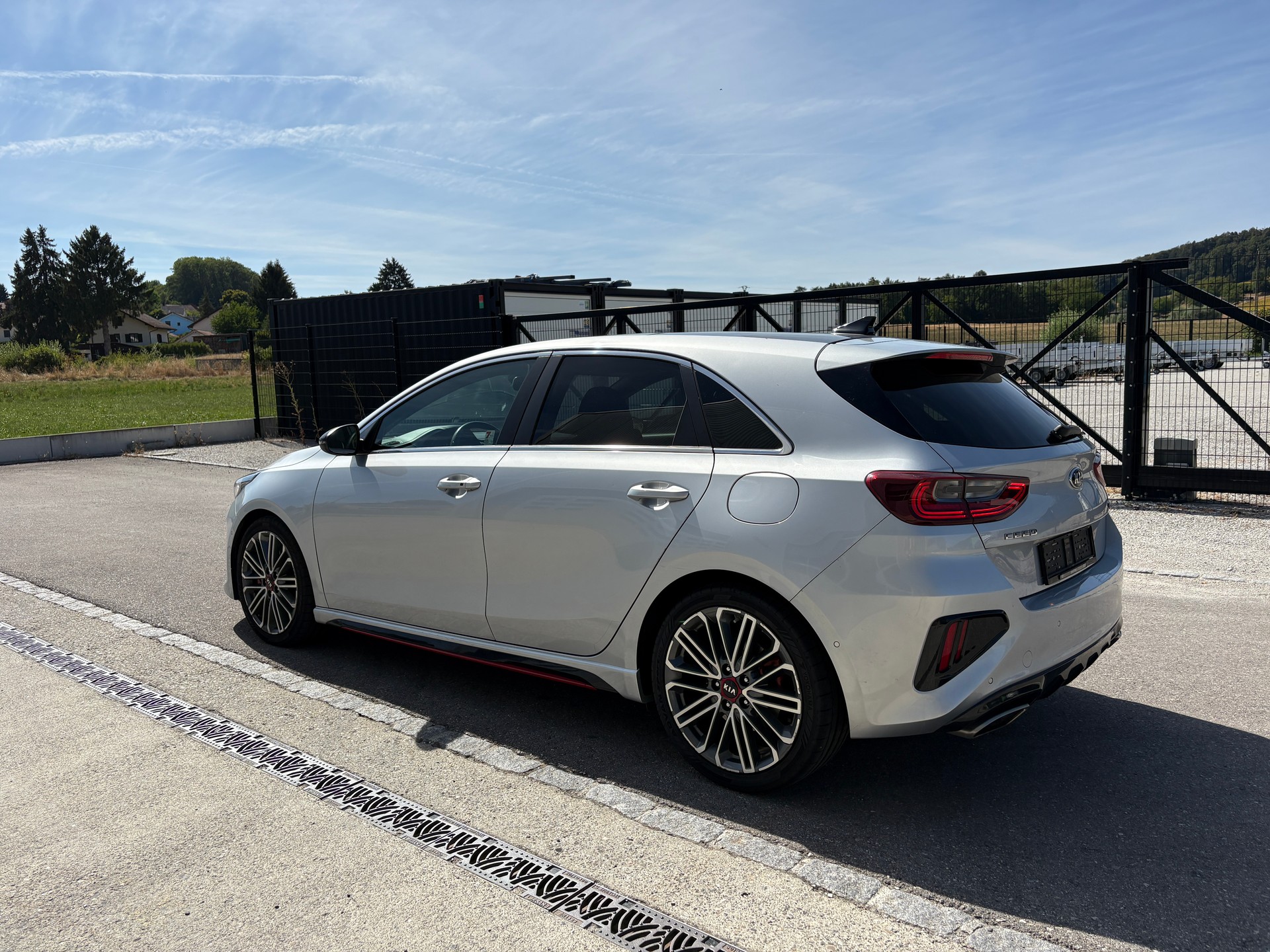 KIA Ceed 1.6 T-GDi GT DCT-image-3